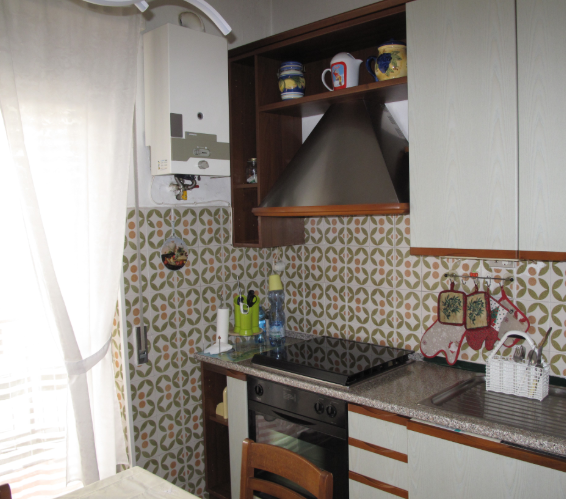 Immagine 5 di Quadrilocale in vendita  in Via Fratelli Canepa 48B a Serra Riccò