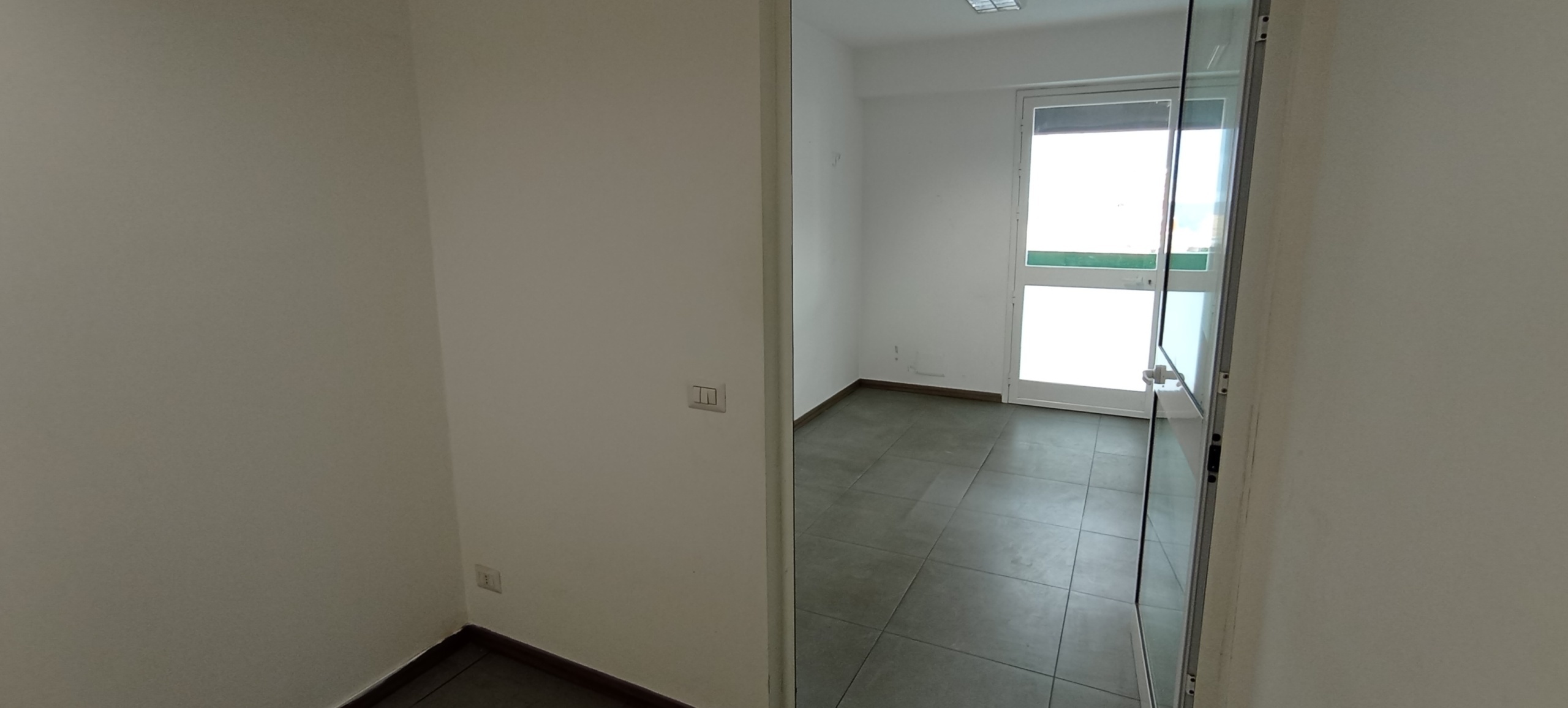 Immagine 7 di Ufficio in affitto  a Ragusa