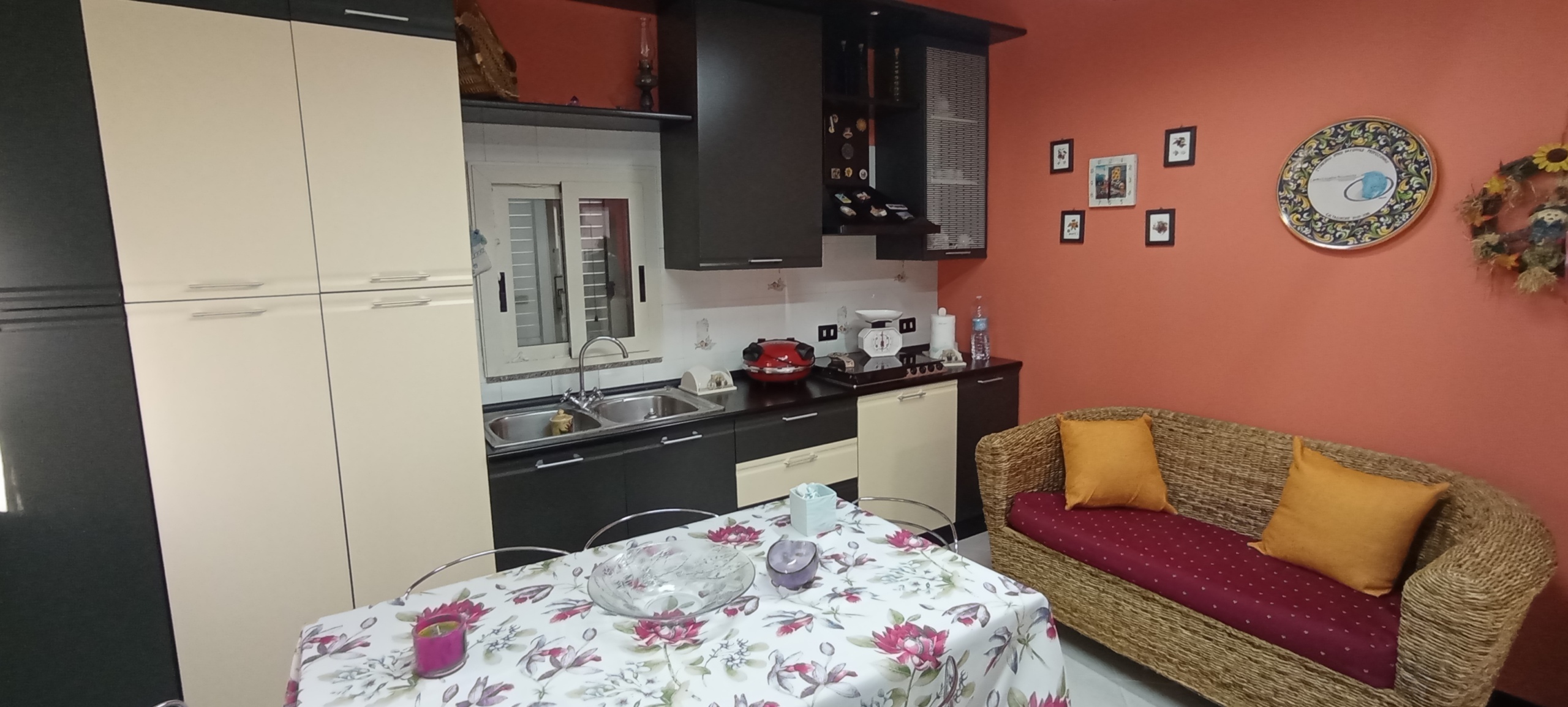 Immagine 4 di Casa indipendente in affitto  a Chiaramonte Gulfi