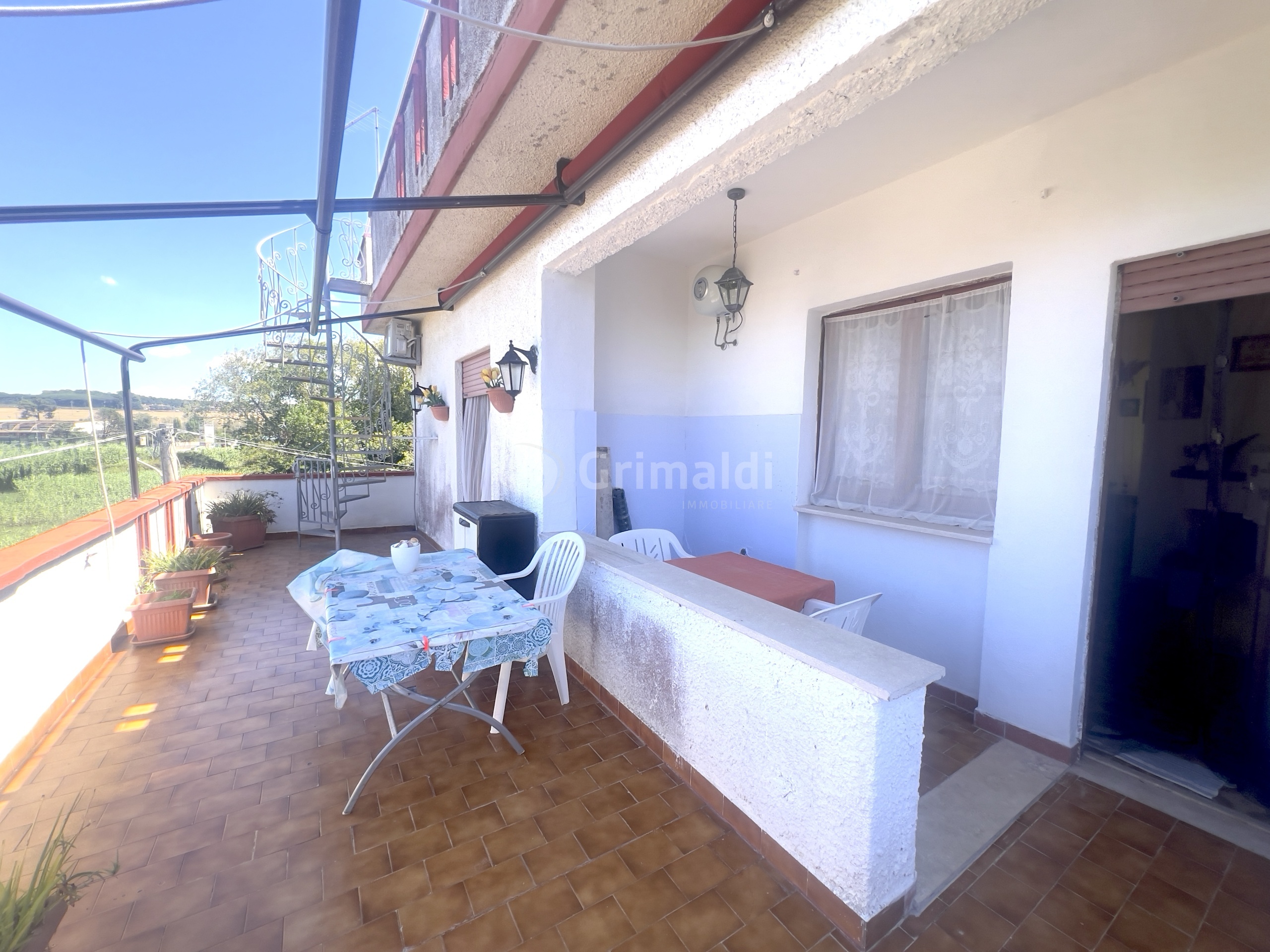 Immagine 8 di Attico in vendita  in Viale Ametista 42 a Anzio