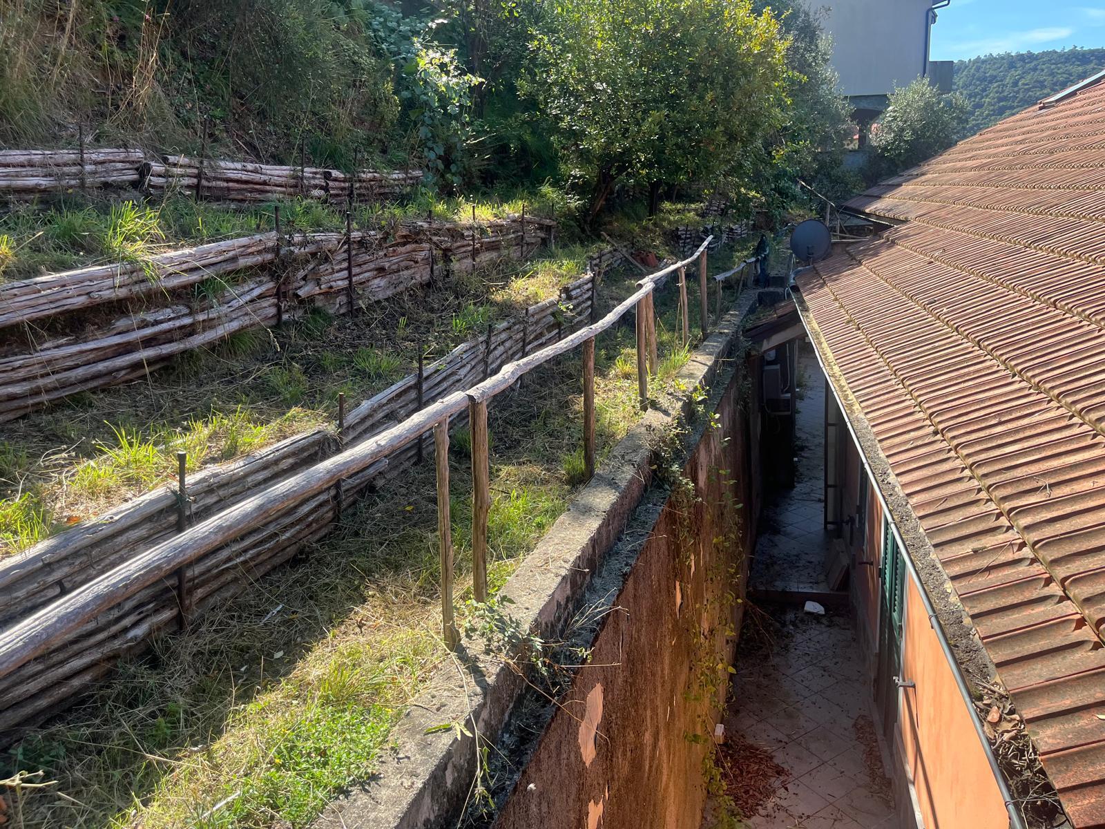 Immagine 20 di Villa in vendita  in Via Salvatore Gatti 19 a Castiglione Chiavarese