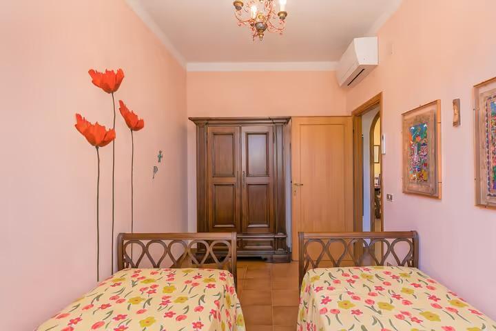 Immagine 9 di Trilocale in vendita  a Rosignano Marittimo