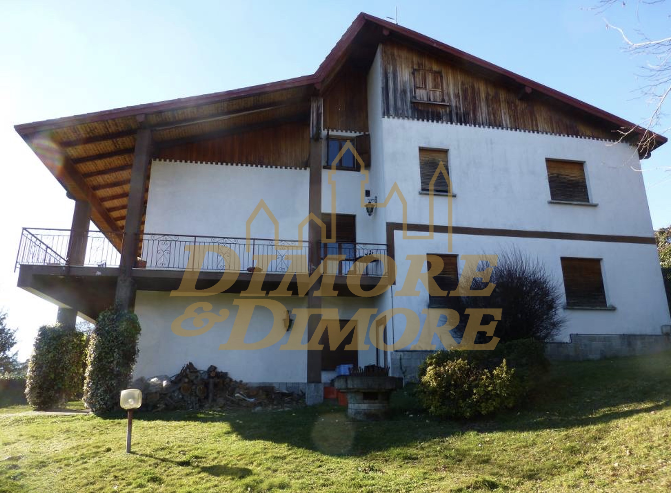 Immagine 3 di Villa in vendita  a Arizzano