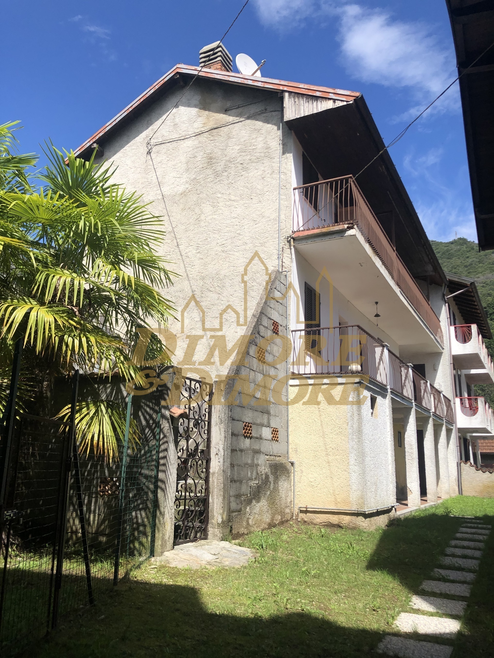 Immagine 1 di Bilocale in vendita  in Via Monte Nero 9 a Dumenza