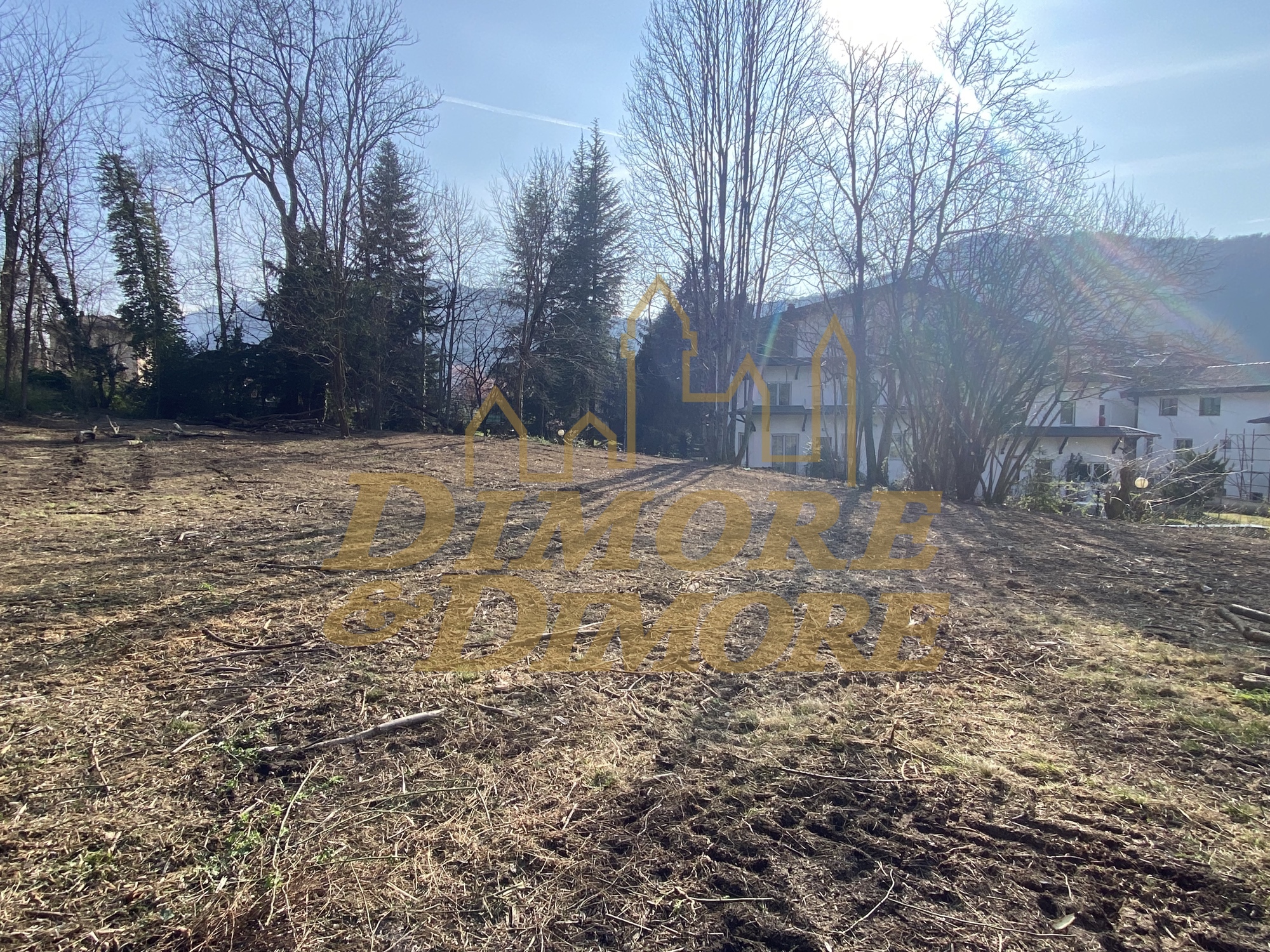 Immagine 10 di Terreno edificabile in vendita  in Via G. Andreani 2 a Valganna