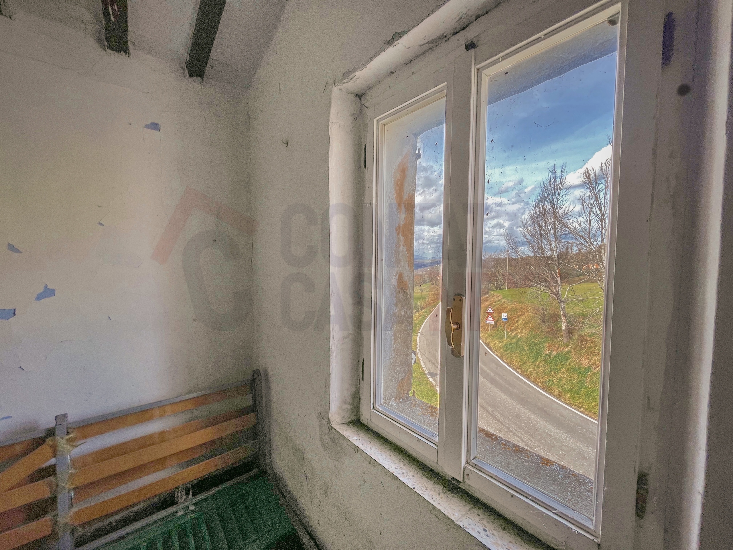 Immagine 8 di Casa bifamiliare in vendita  a Cupramontana