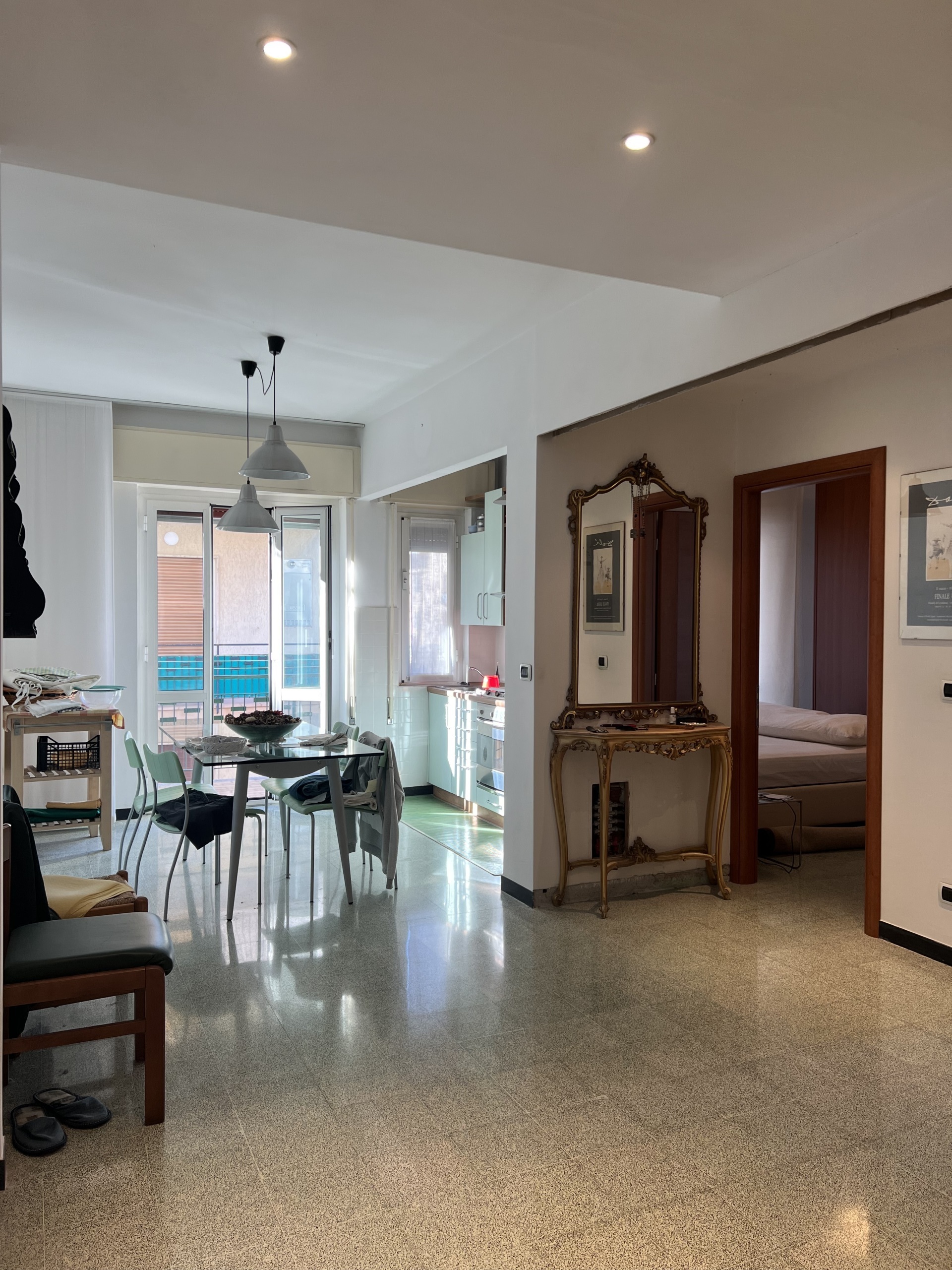 Immagine 6 di Trilocale in vendita  in Via IV Novembre a Borgio Verezzi