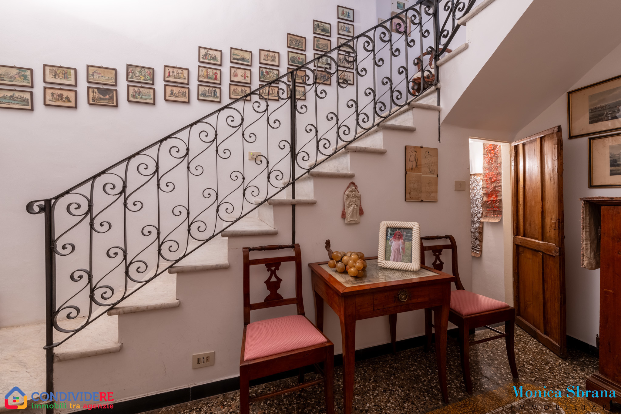 Immagine 3 di Attico in vendita  in Passo Stefano Sanguineti 11 a Genova