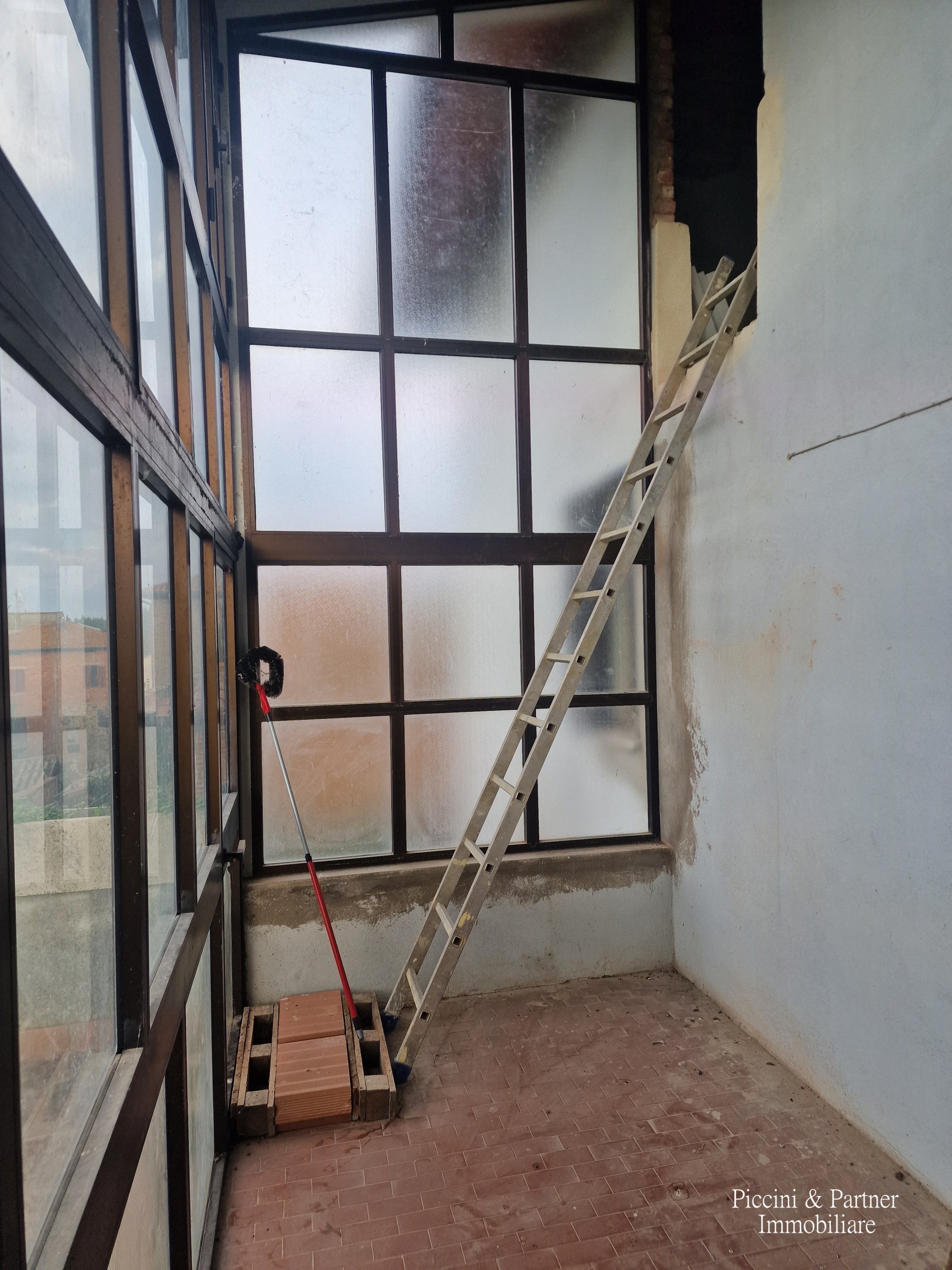 Immagine 34 di Pentalocale in vendita  in Via dei Partigiani 57 a Castiglione Del Lago