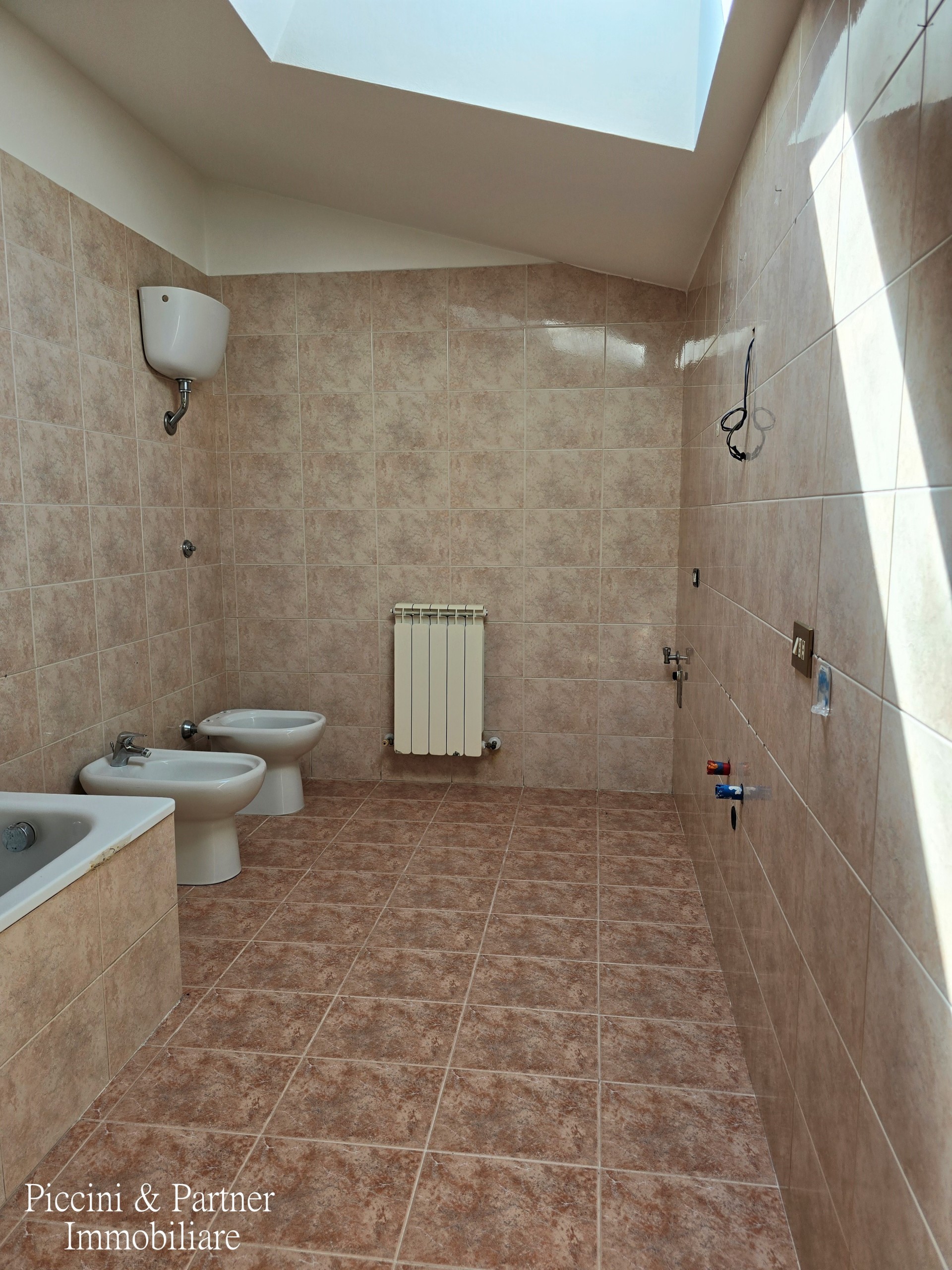 Immagine 46 di Quadrilocale in vendita  in Strada del Giglio a Perugia