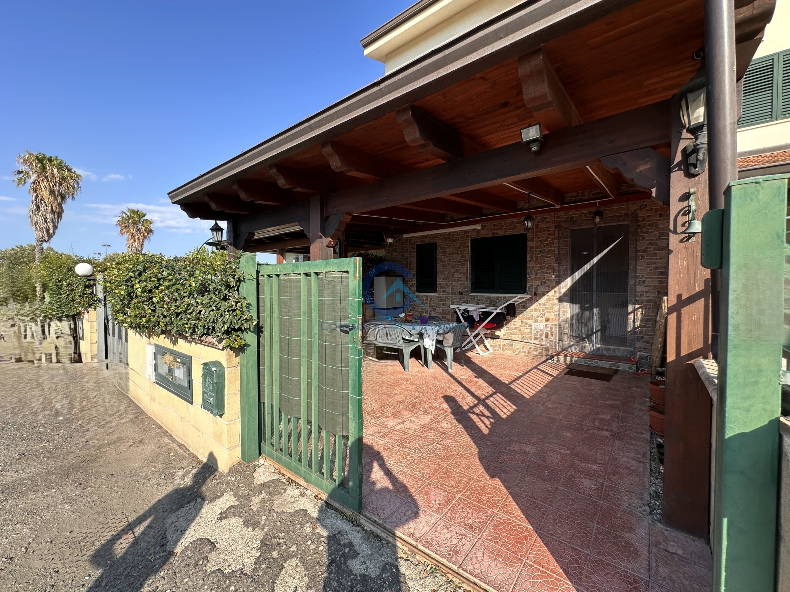 Immagine 18 di Casa trifamiliare in vendita  in Villaggio Maestrale 31a a Simeri Crichi