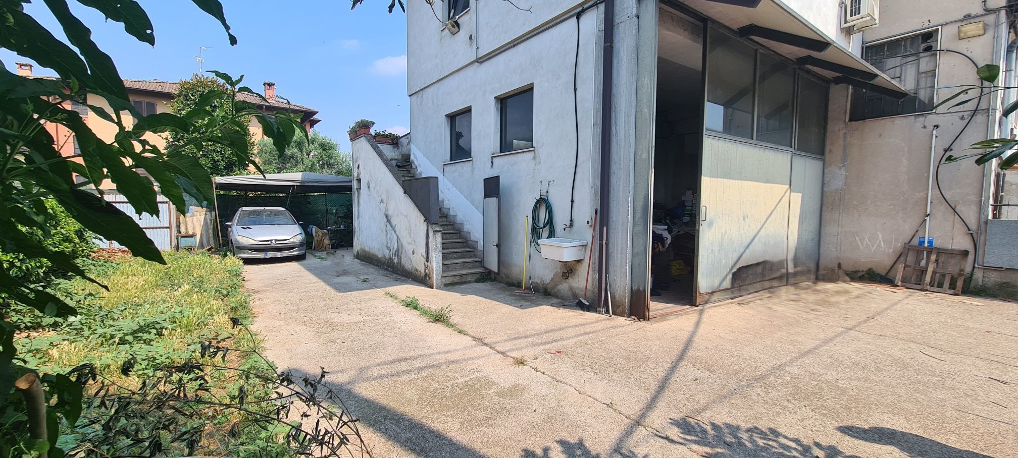 Immagine 4 di Attività artigianale in vendita  in Via Marconi 77 a Borgosatollo