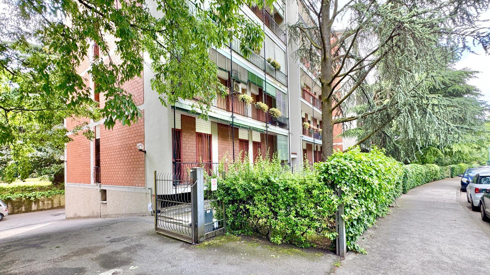 Immagine 2 di Quadrilocale in vendita  in VIA VALOTTI a Brescia