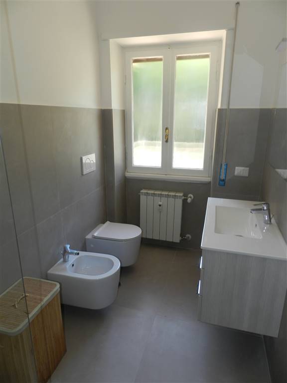 Immagine 9 di Trilocale in affitto  in Via Piero Foscari 121 a Roma