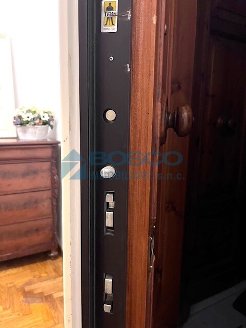 Immagine 23 di Pentalocale in vendita  in via Di Monale a La Spezia