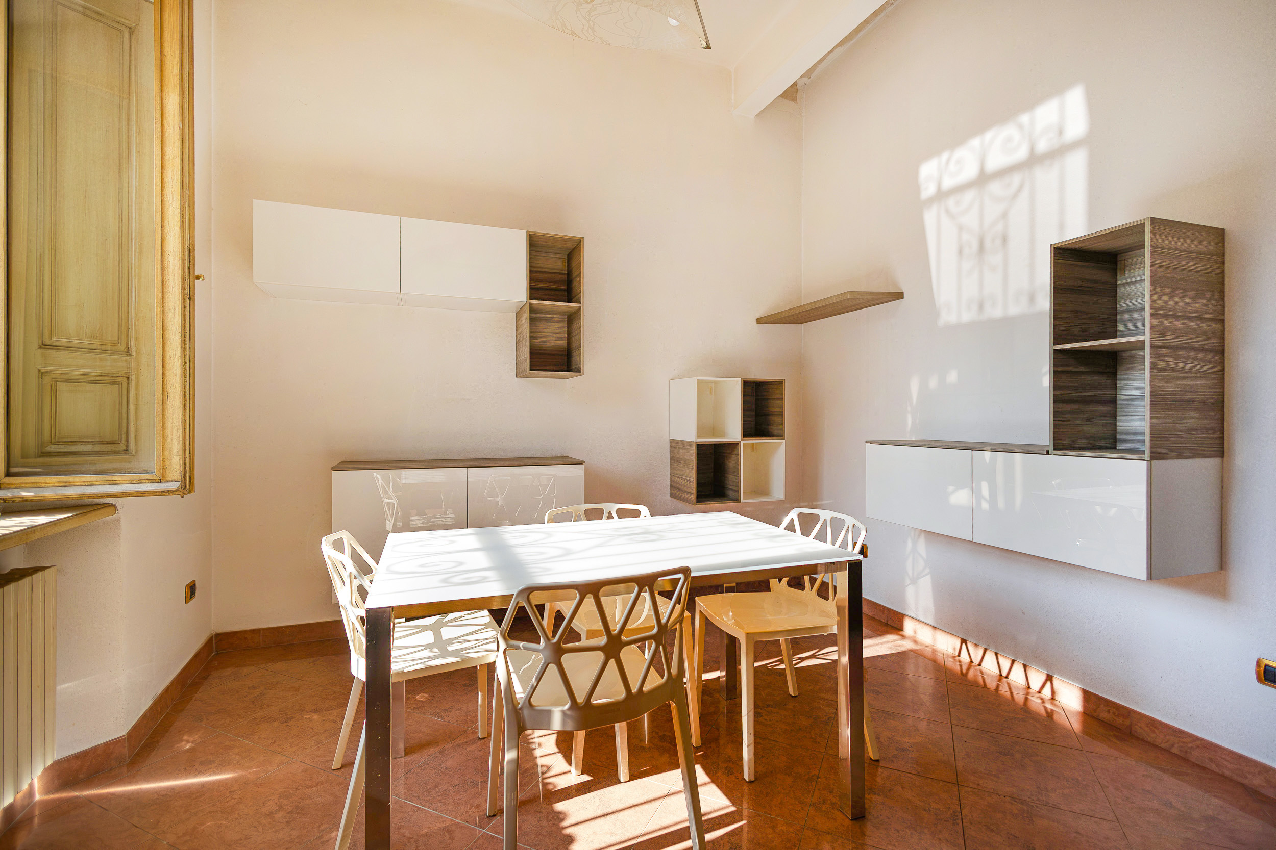 Immagine 8 di Villa in vendita  a Pisa