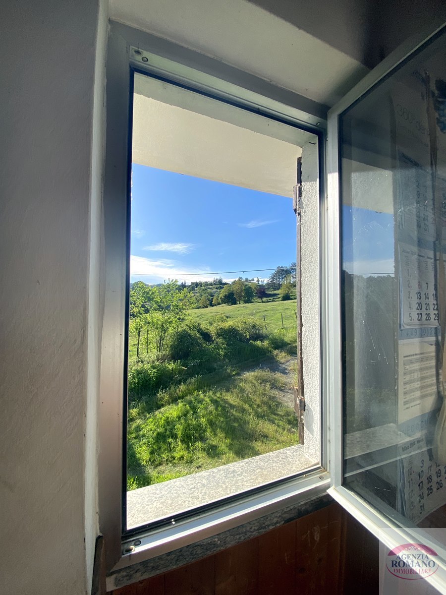 Immagine 14 di Villa in vendita  a Mioglia