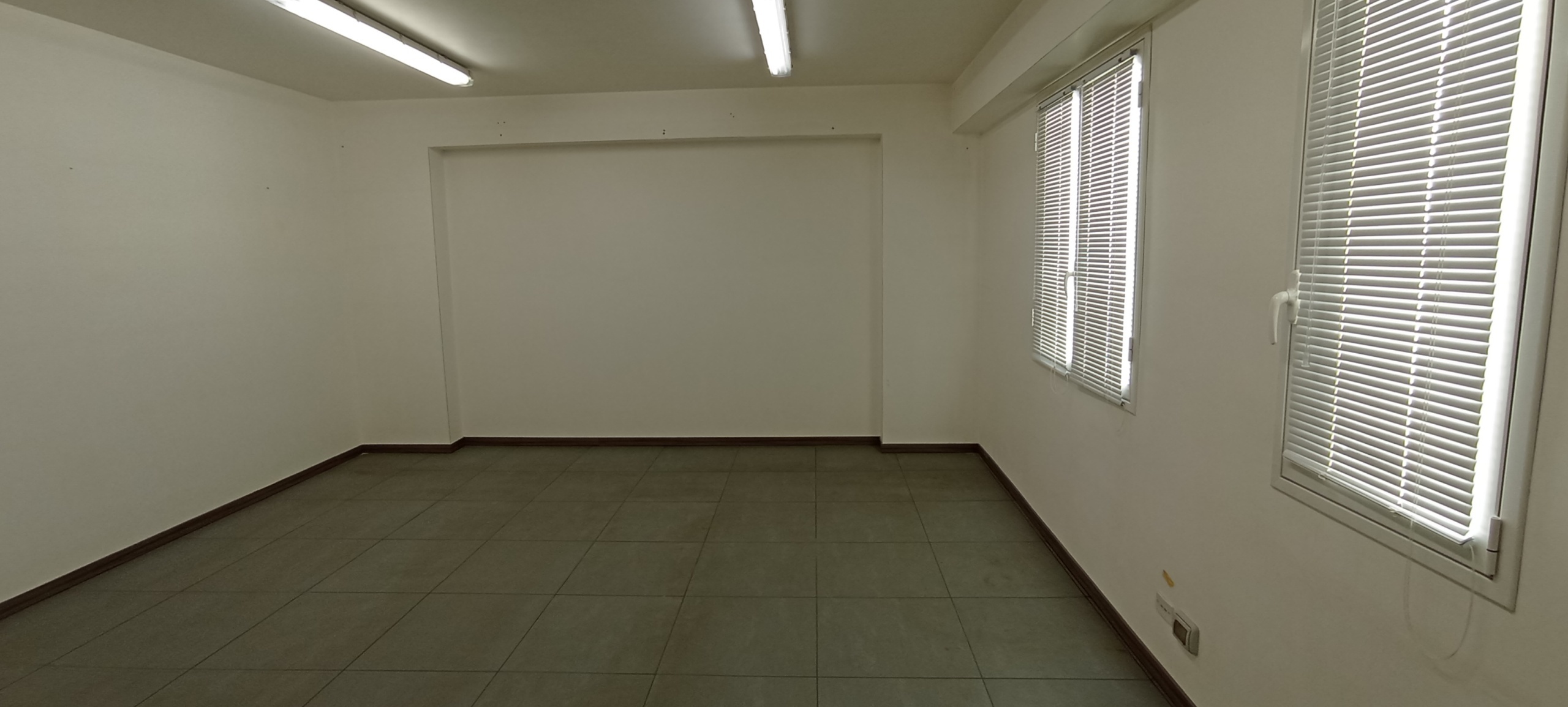 Immagine 5 di Ufficio in affitto  a Ragusa