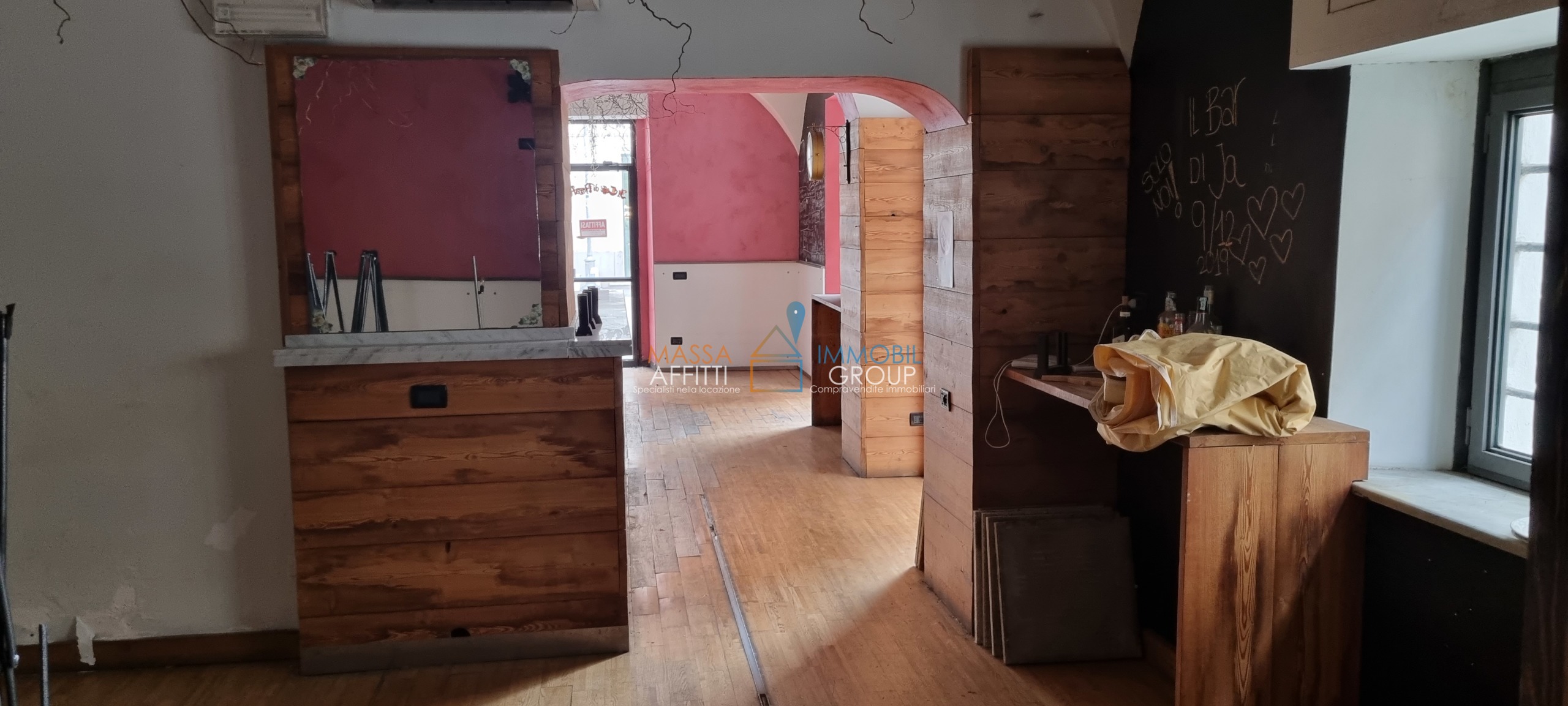 Immagine 6 di Locale commerciale in affitto  in Via Mura Nord 18 a Massa