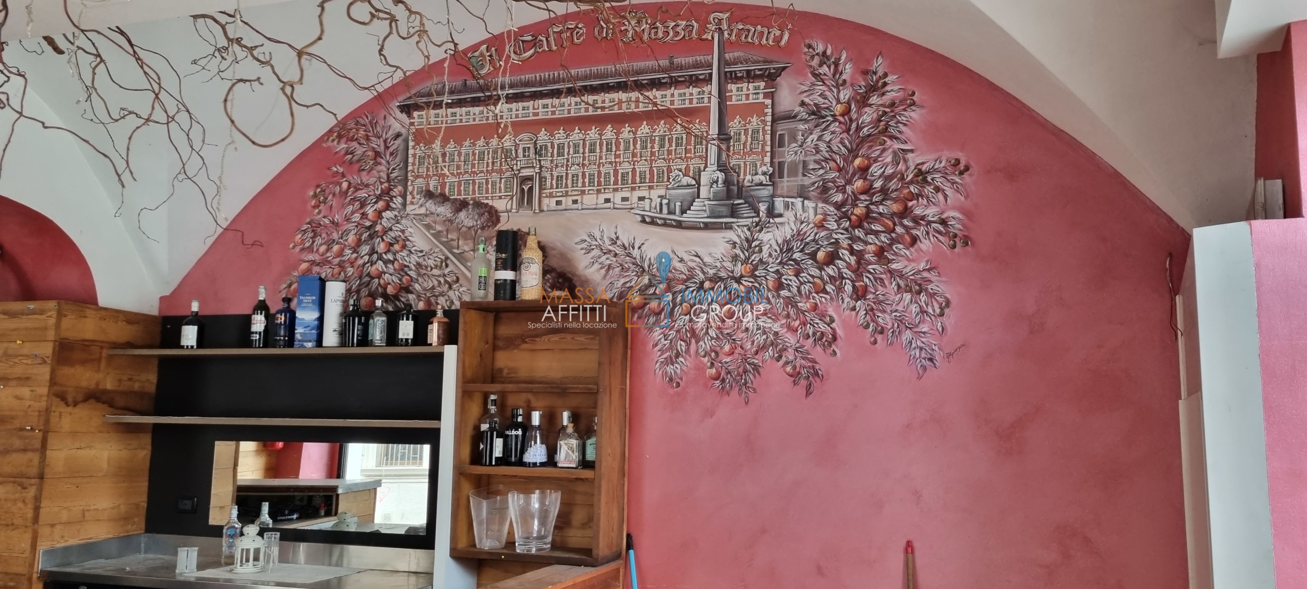 Immagine 4 di Locale commerciale in affitto  in Via Mura Nord 18 a Massa