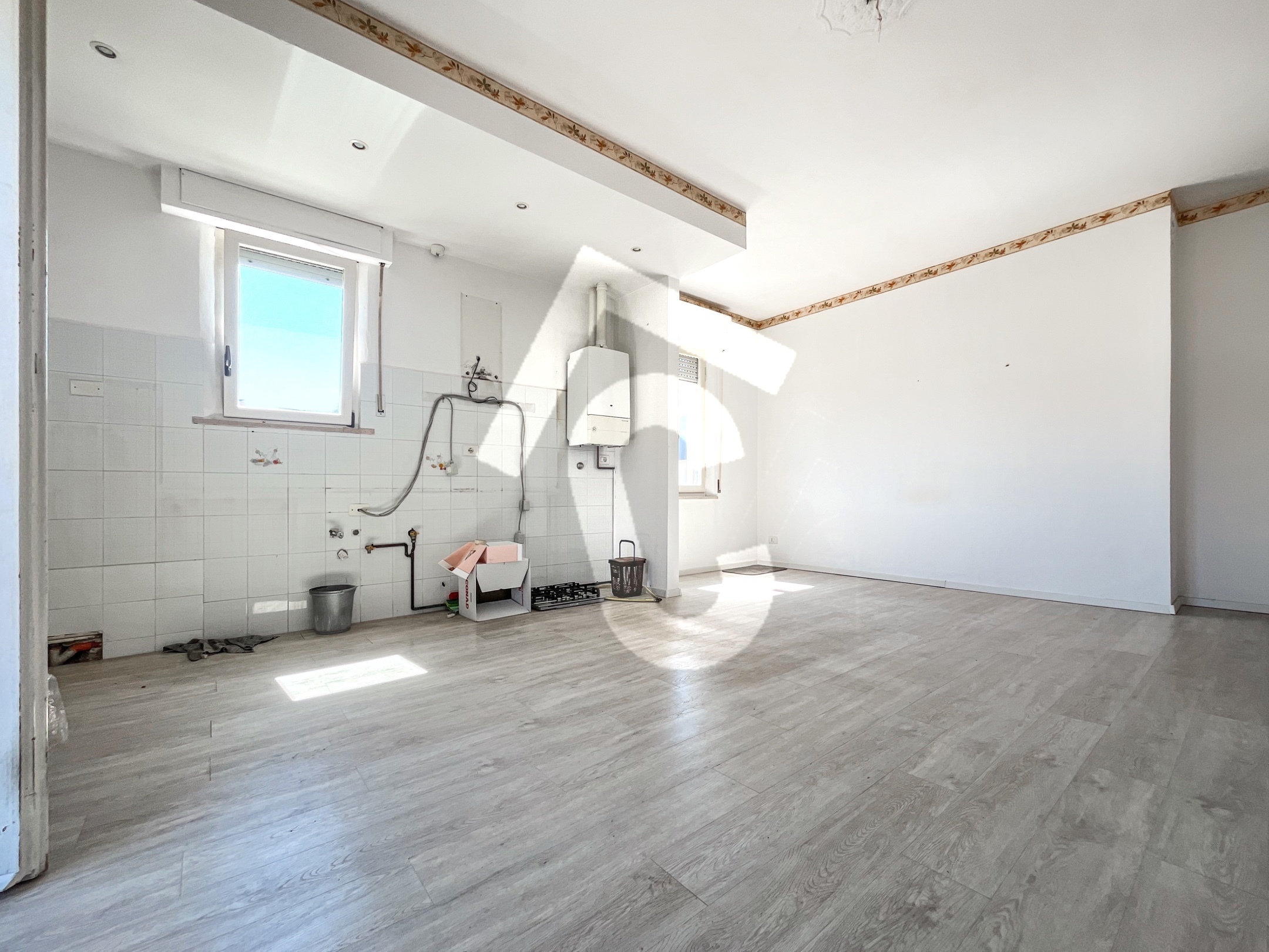 Immagine 3 di Appartamento in vendita  a Jesi