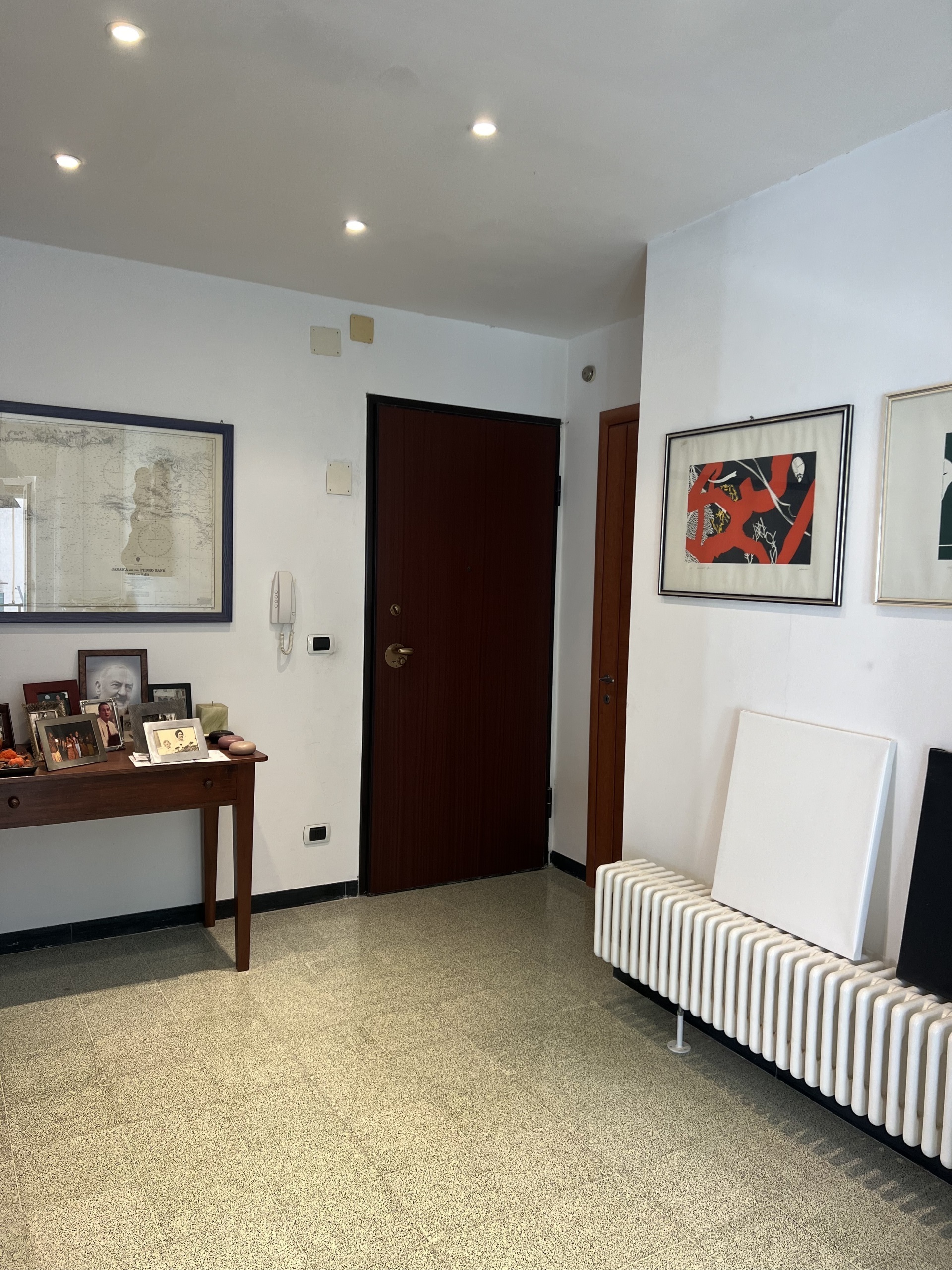 Immagine 14 di Trilocale in vendita  in Via IV Novembre a Borgio Verezzi