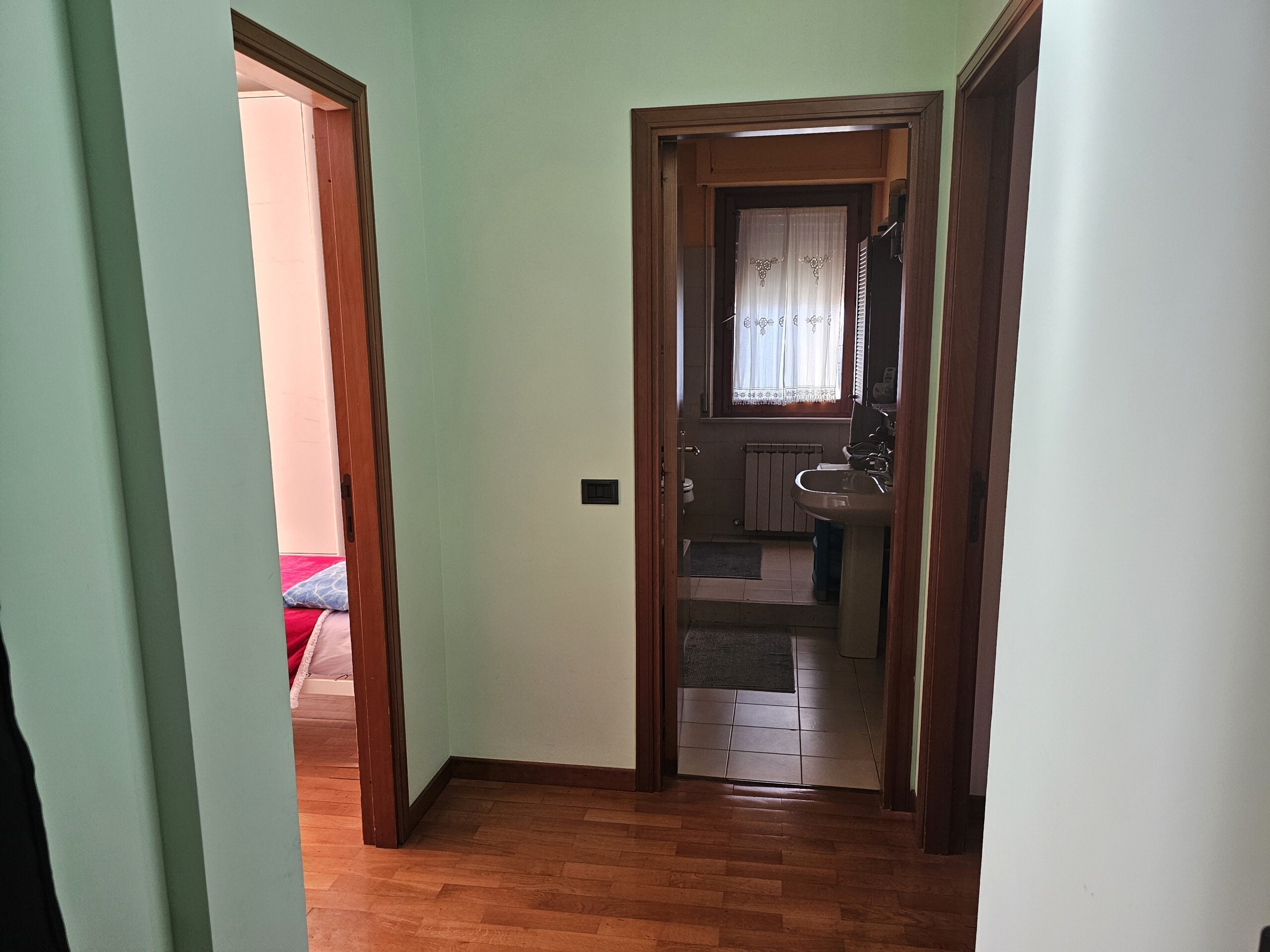 Immagine 13 di Pentalocale in vendita  in Via Ardigò a Perugia