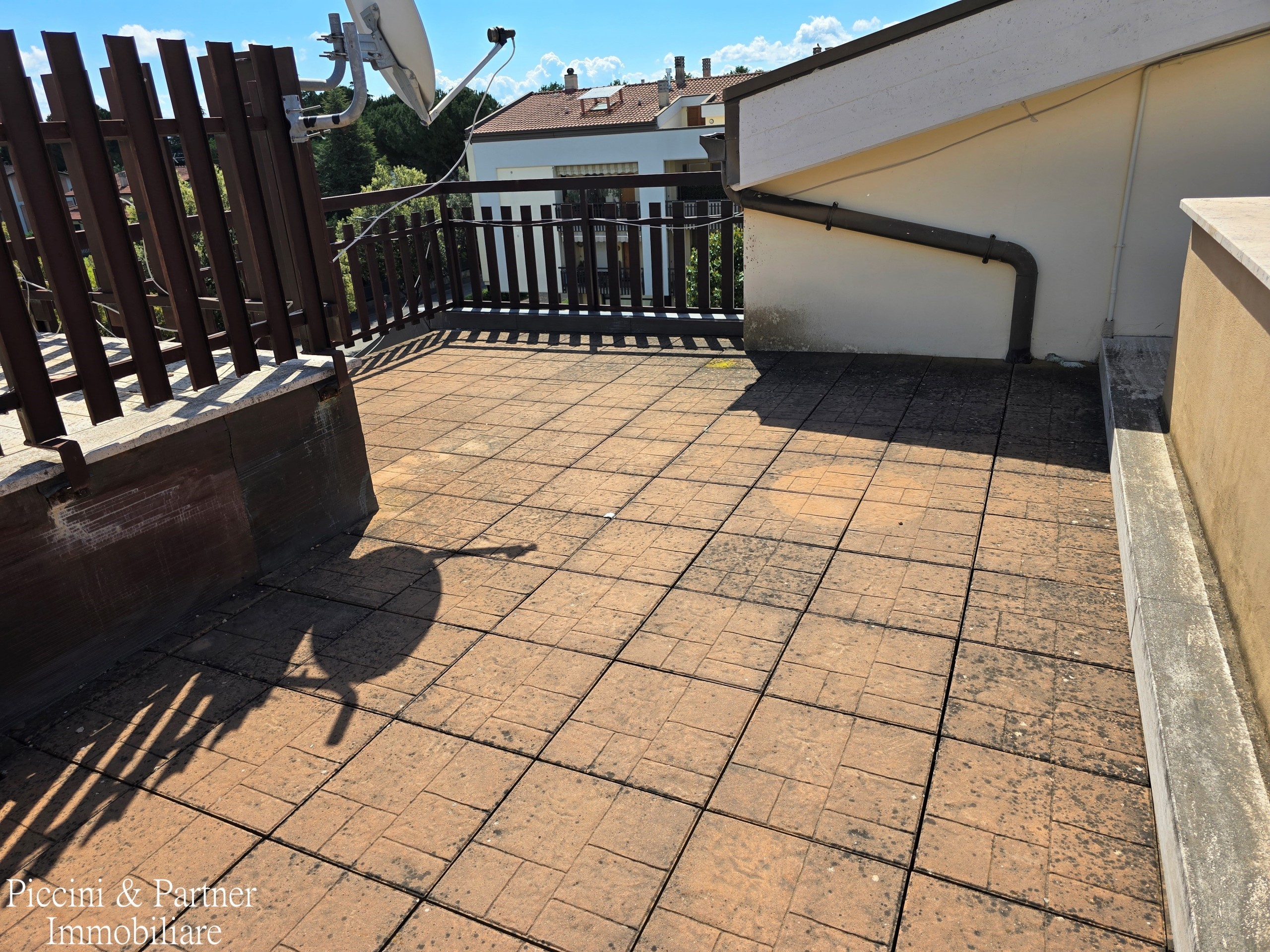 Immagine 26 di Quadrilocale in vendita  in Strada del Giglio a Perugia