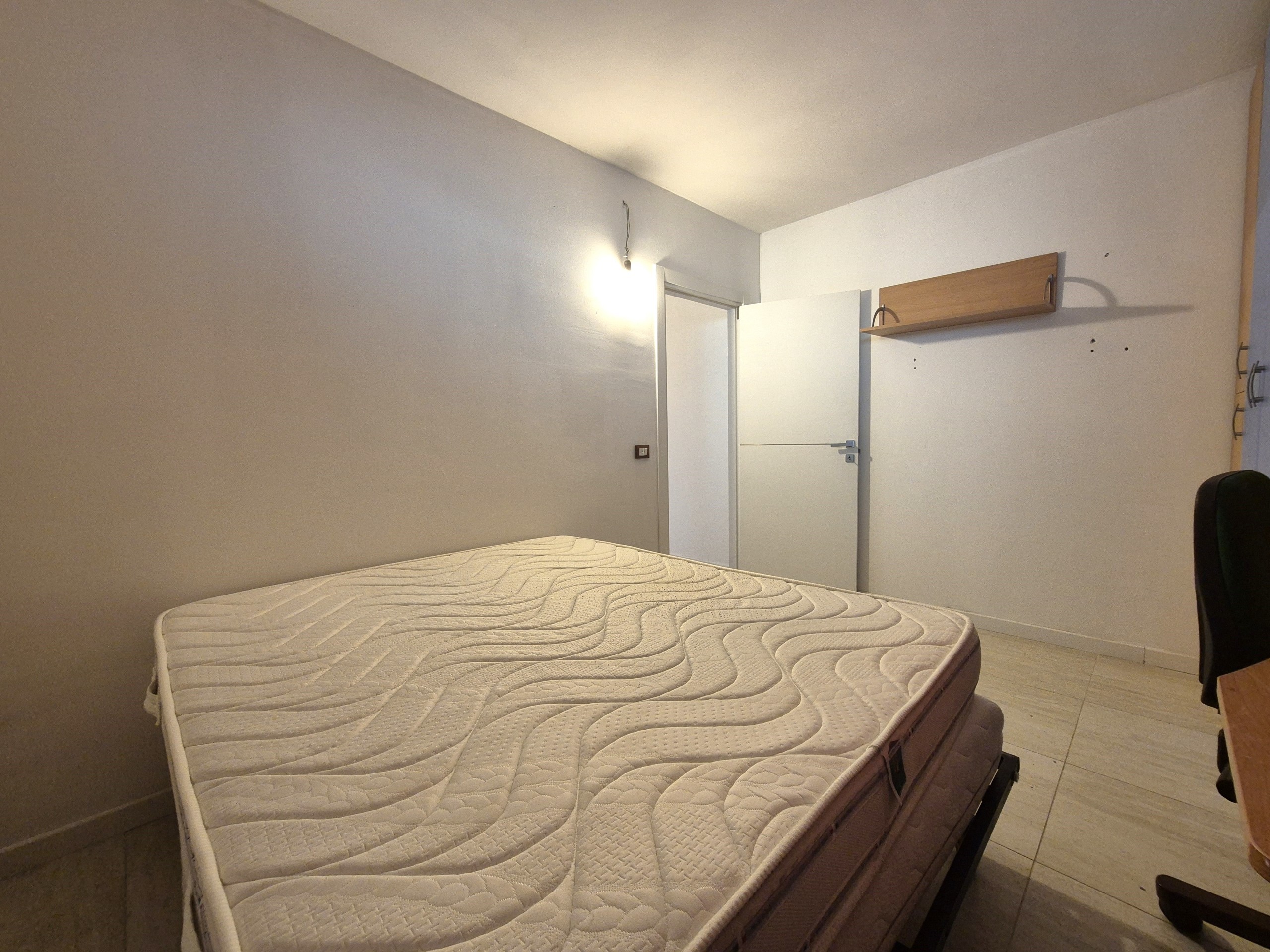 Immagine 8 di Stanza singola in affitto  a Catanzaro