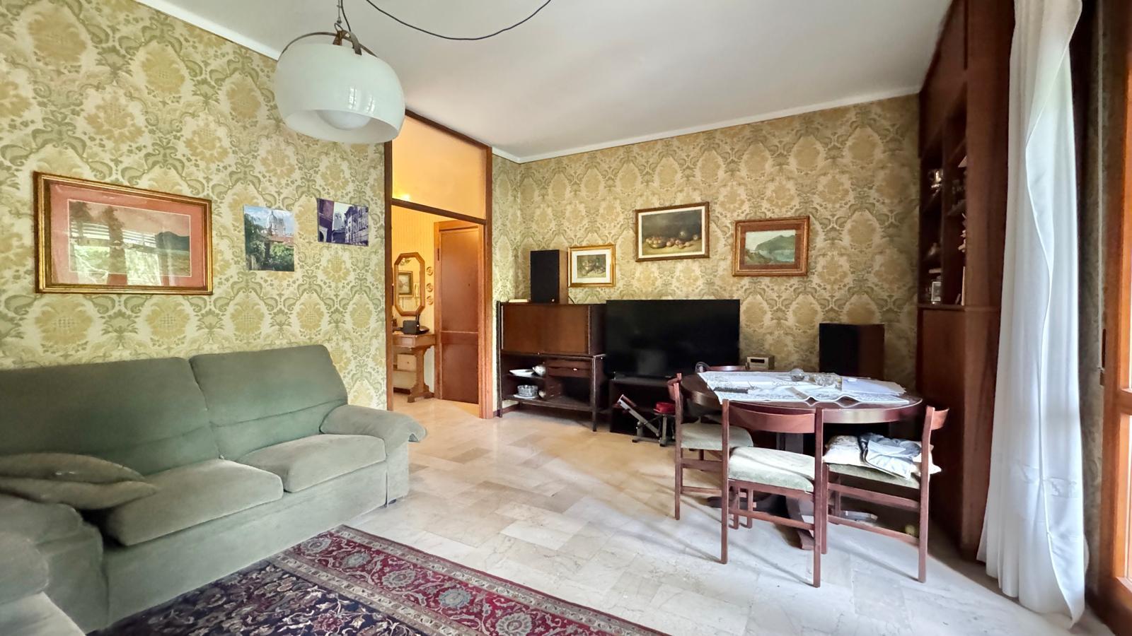 Immagine 5 di Quadrilocale in vendita  in VIA VALOTTI a Brescia