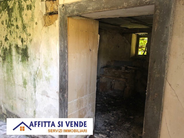 Immagine 24 di Rustico / casale in vendita  in isola a Siracusa