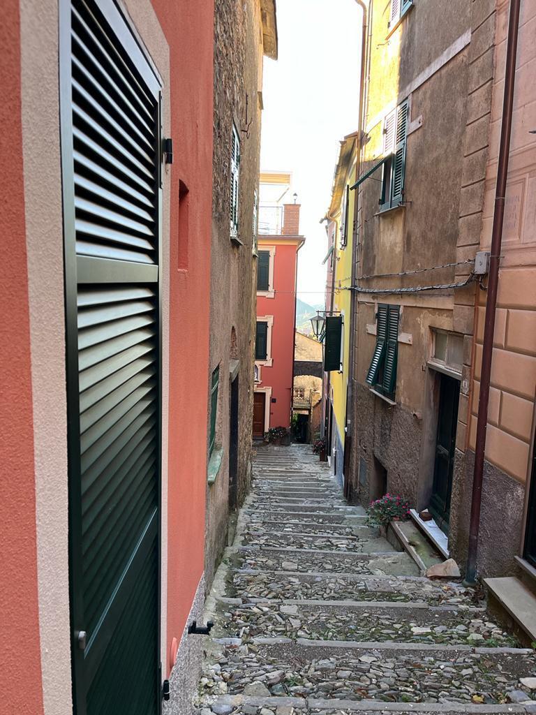 Immagine 3 di Rustico / casale in vendita  in Via alla Chiesa 96 a Castiglione Chiavarese