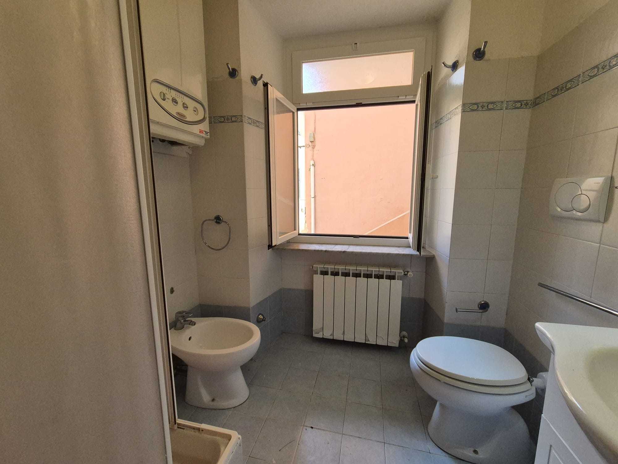 Immagine 8 di Monolocale in vendita  in Via delle Croce 9 a Sestri Levante