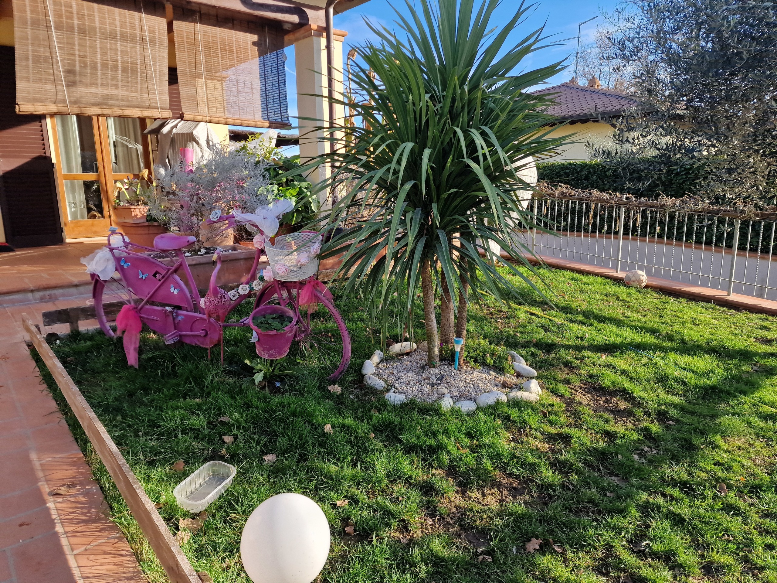 Immagine 52 di Casa bifamiliare in vendita  in Via Milano a Castiglione Del Lago