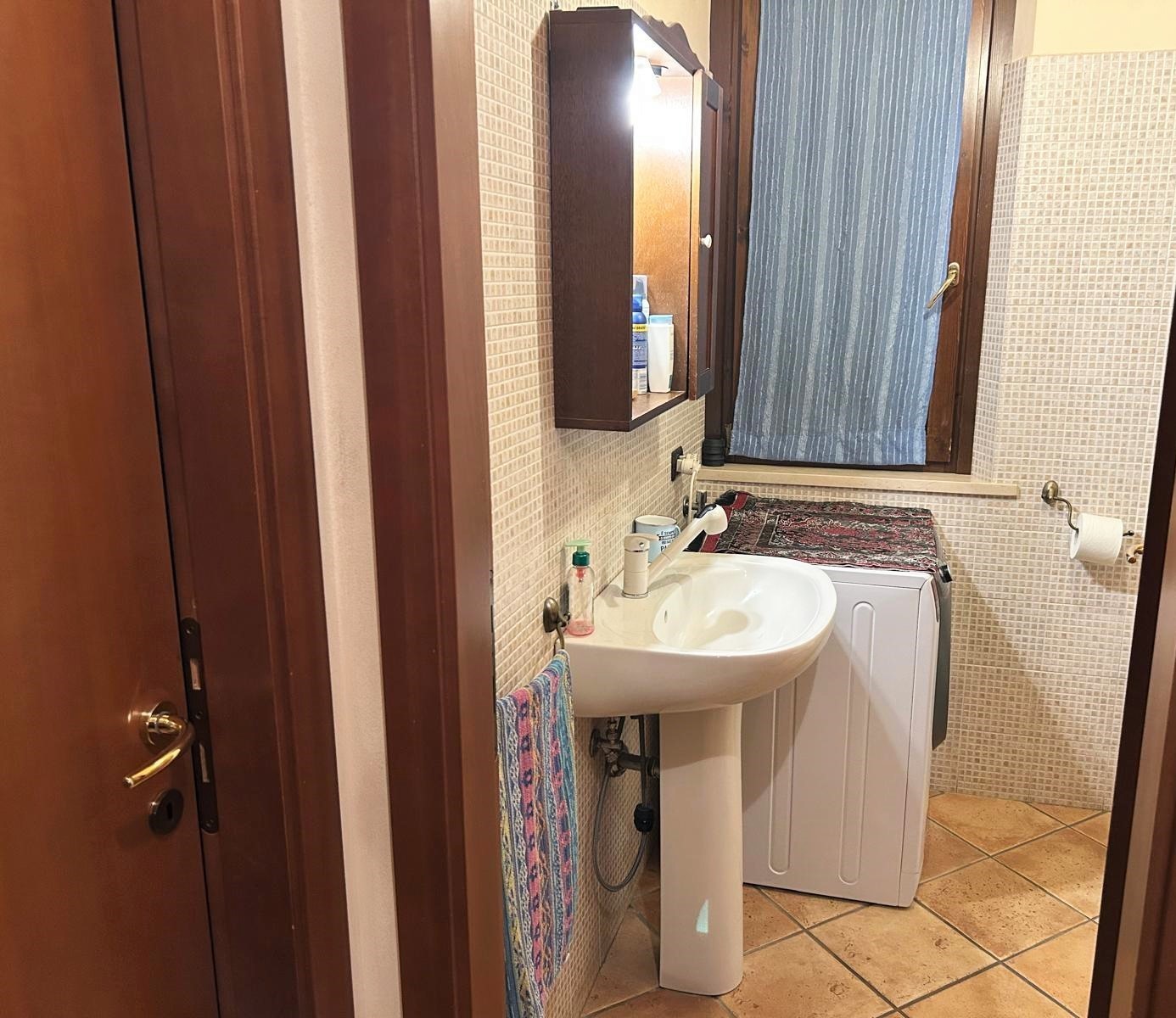 Immagine 32 di Casa trifamiliare in vendita  in Via Bagnolo a Castiglione Del Lago