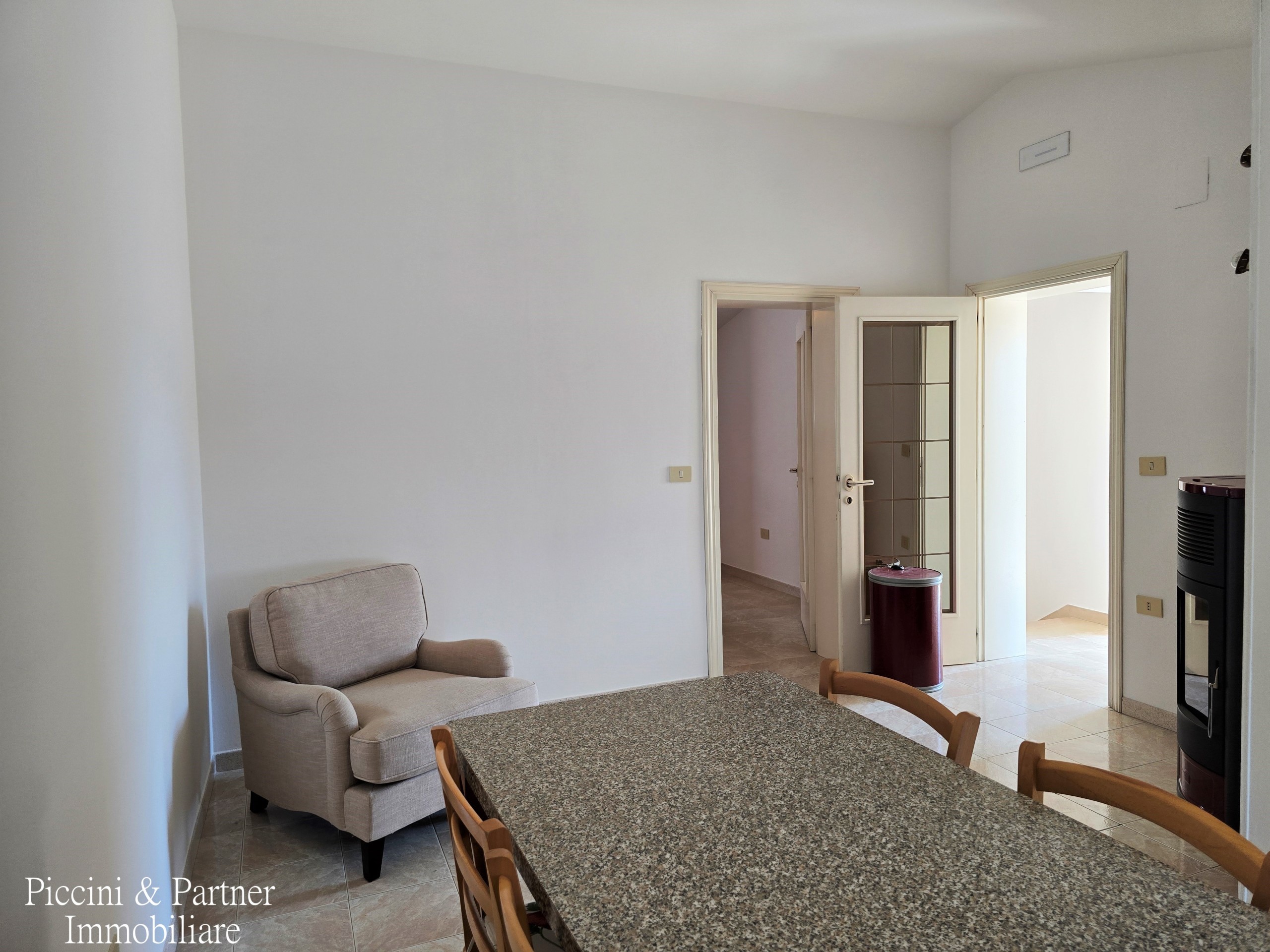 Immagine 14 di Appartamento in vendita  in Via della Sapienza a Magione