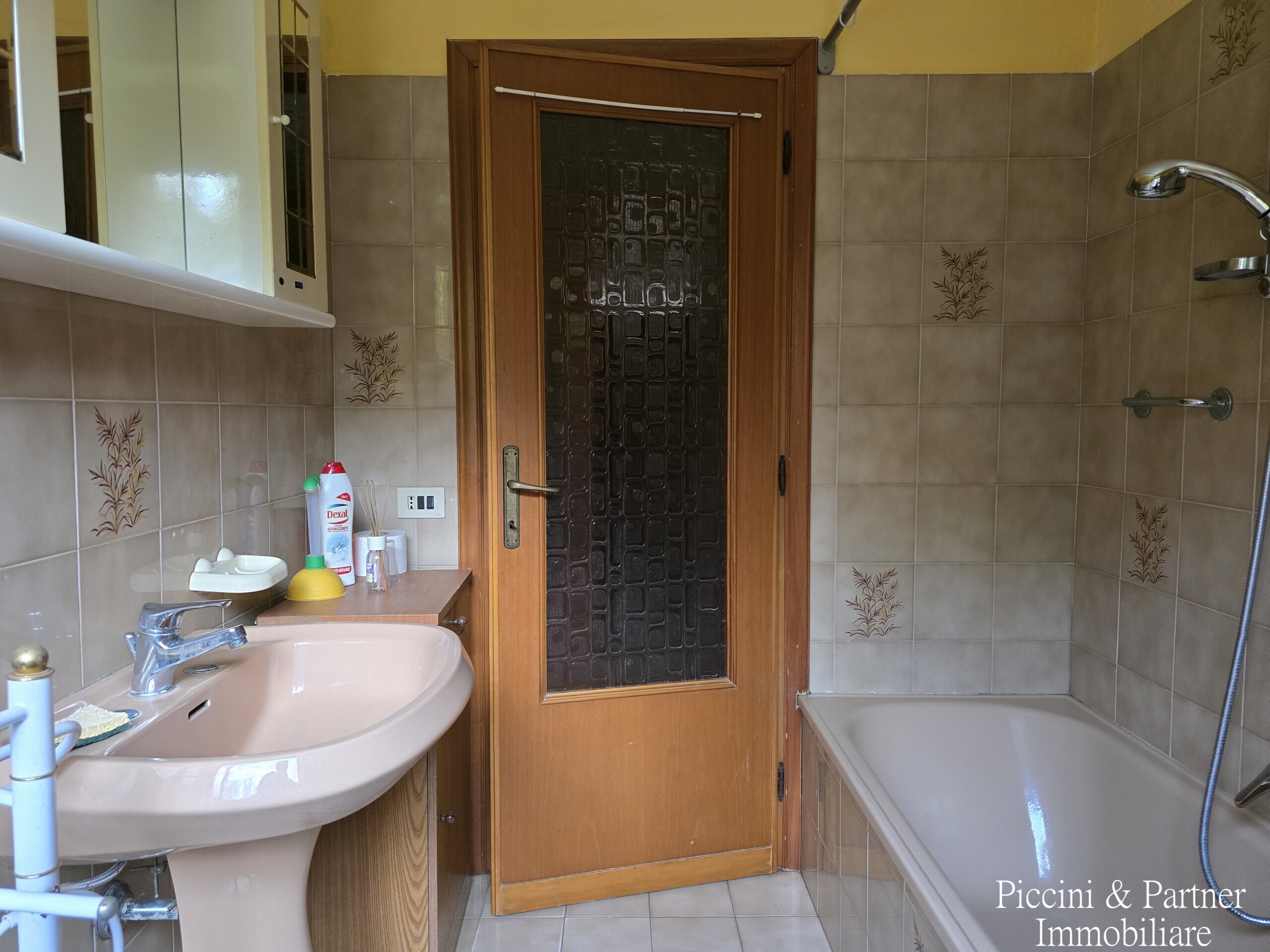 Immagine 34 di Quadrilocale in vendita  in Via Anton Maria Garbi 2 a Tuoro Sul Trasimeno