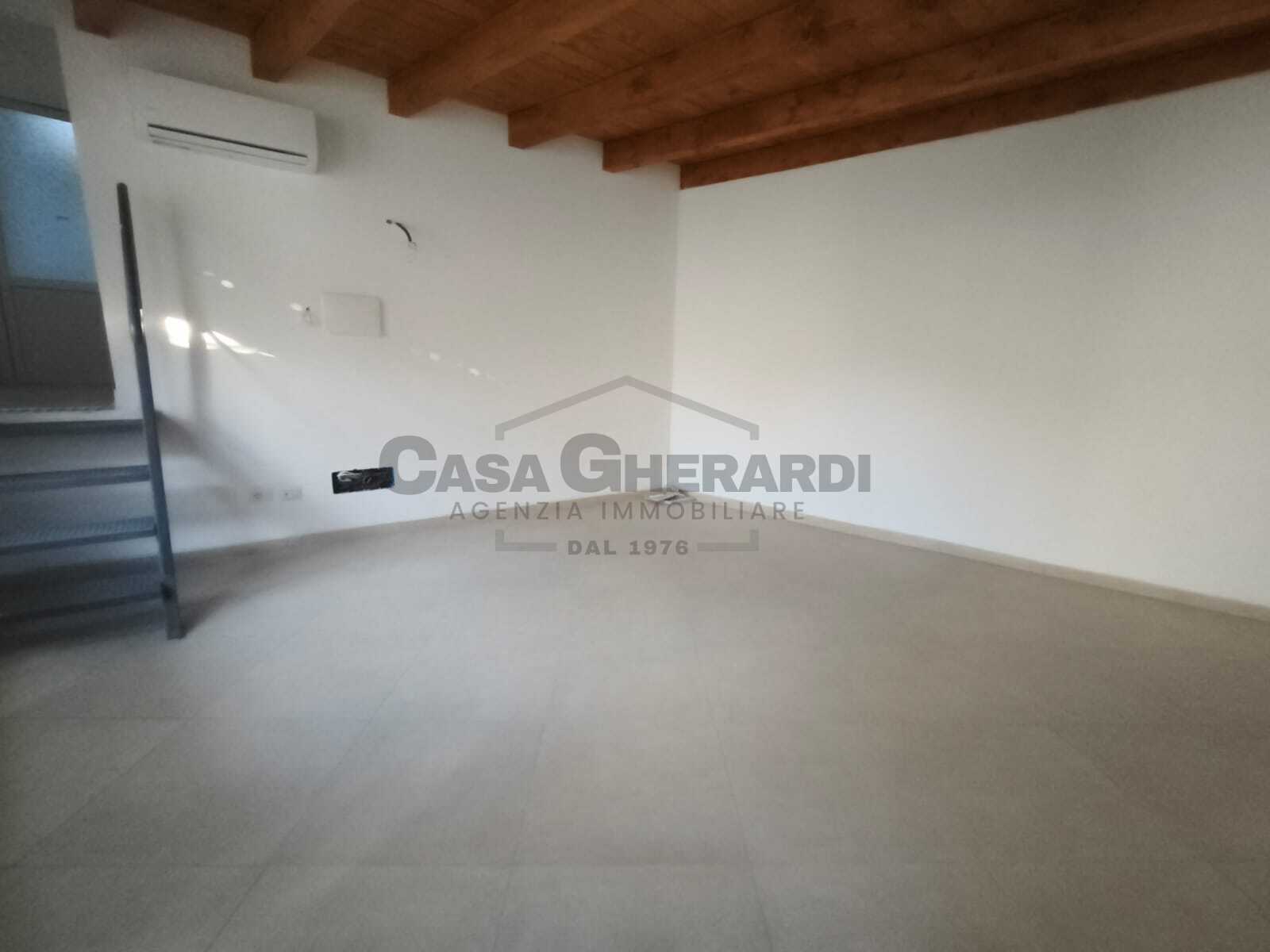 Immagine 18 di Trilocale in vendita  in Via Vittorio Emanuele II a Ponte San Pietro