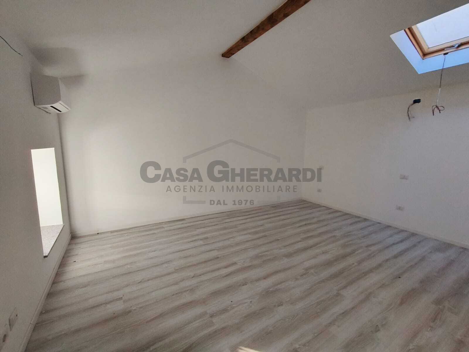 Immagine 7 di Trilocale in vendita  in Via Vittorio Emanuele II a Ponte San Pietro