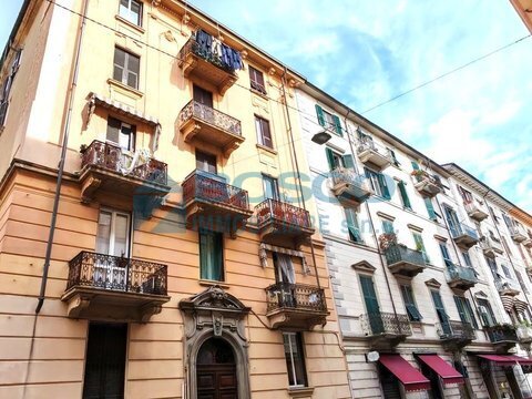 Immagine 1 di Pentalocale in vendita  in Viale Giuseppe Garibaldi 78 a La Spezia