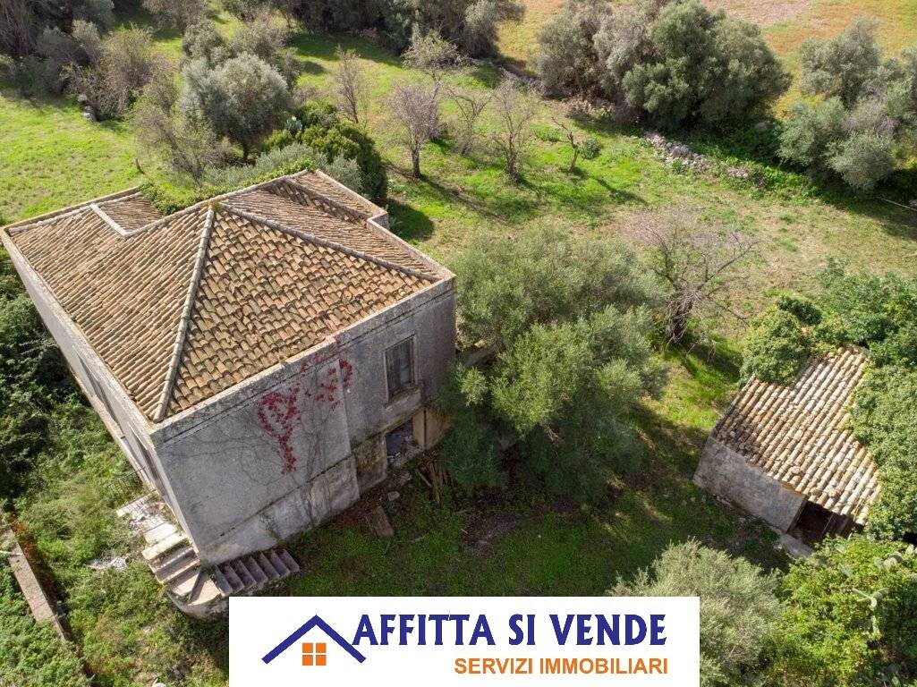 Immagine 3 di Rustico / casale in vendita  in isola a Siracusa