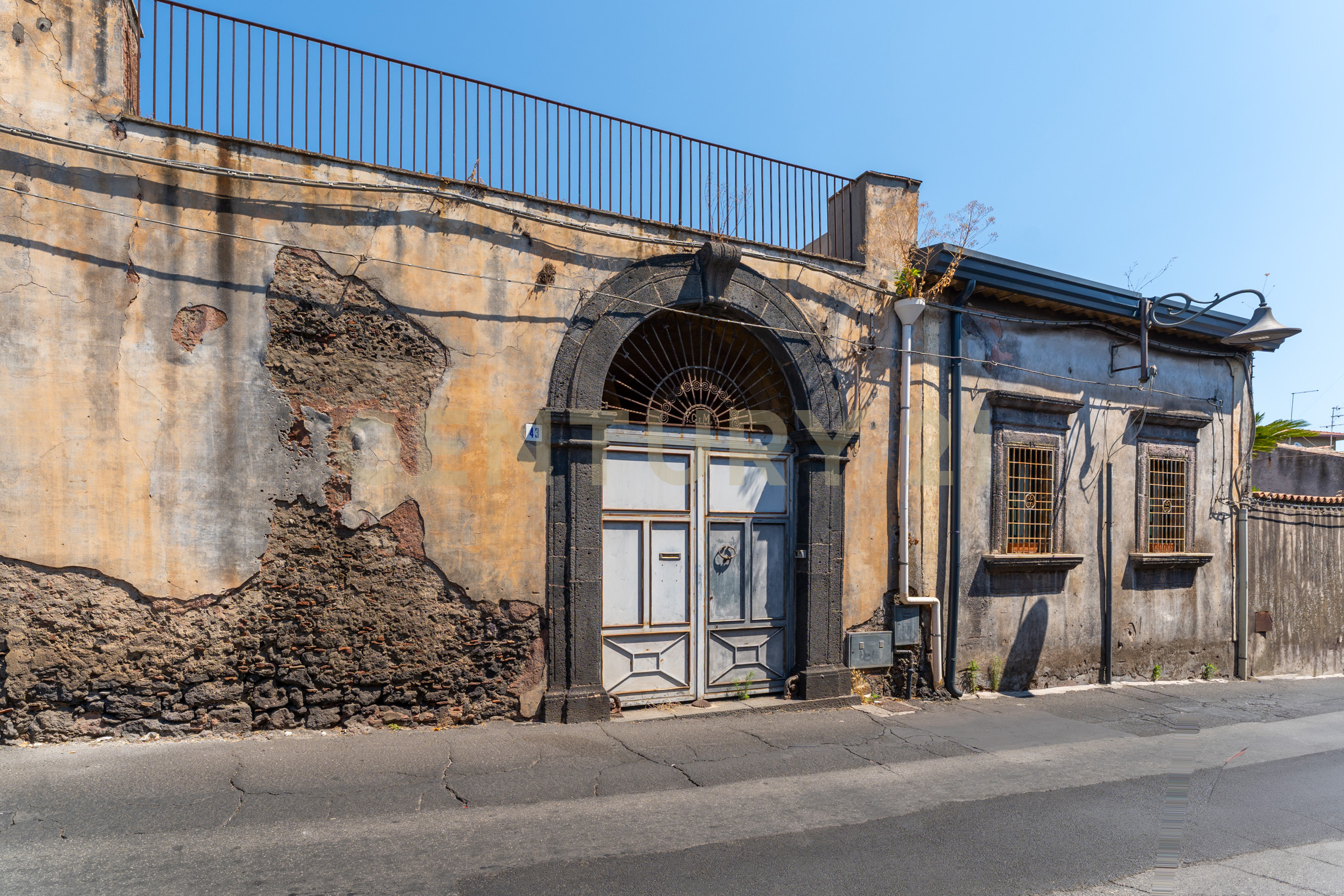 Immagine 3 di Villa in vendita  in Via Calvario 43 a Mascalucia