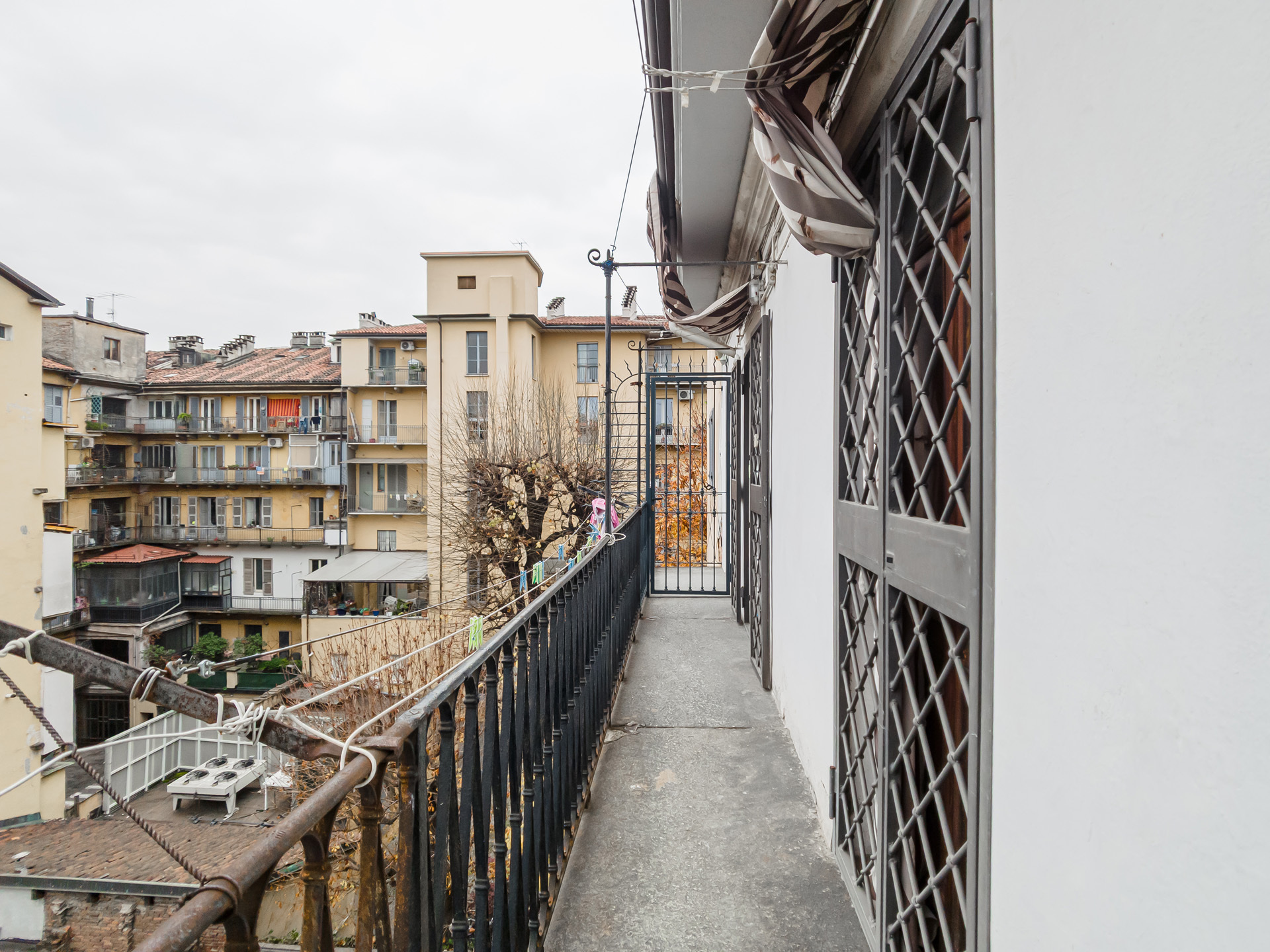 Immagine 22 di Bilocale in vendita  in Via Bertola a Torino