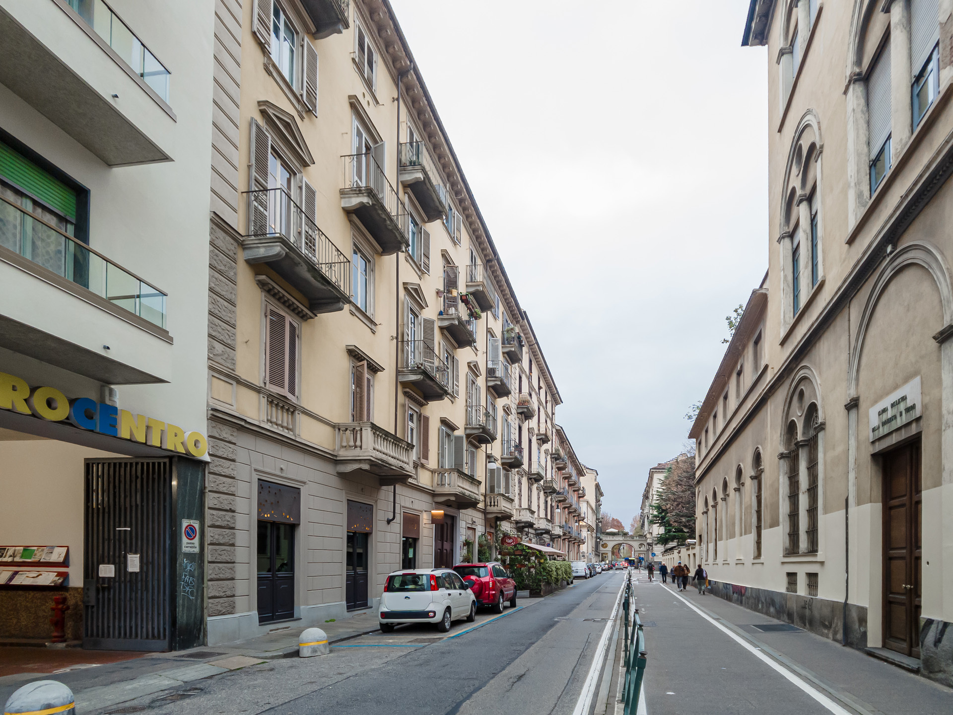 Immagine 31 di Bilocale in vendita  in Via Bertola a Torino