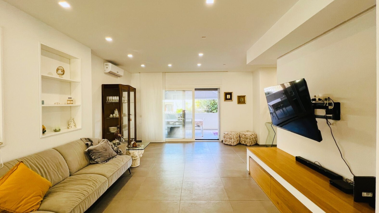 Immagine 16 di Villetta a schiera in vendita  in Via Michele Massari 13 a Lecce