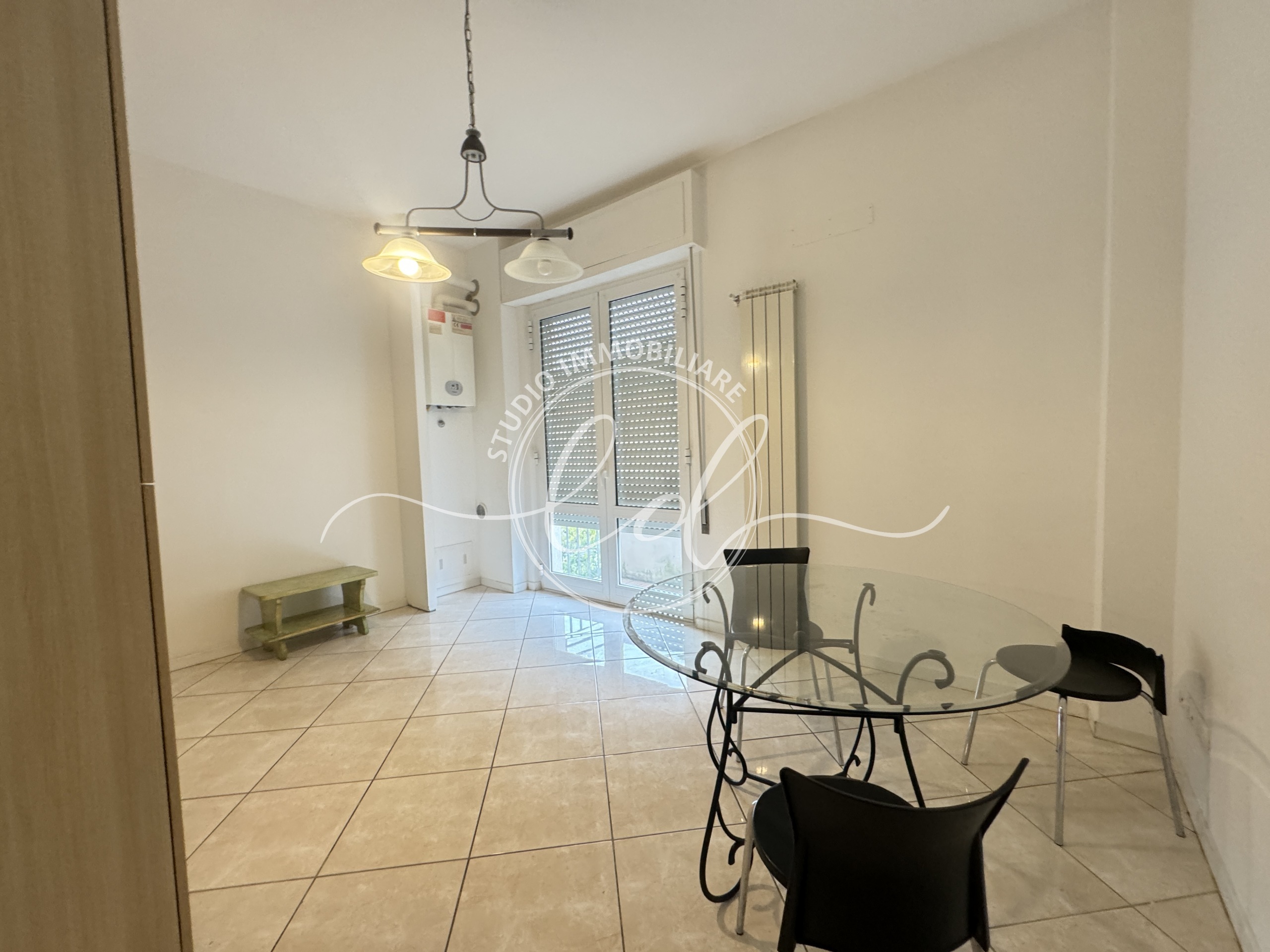 Immagine 2 di Bilocale in vendita  a Pietrasanta