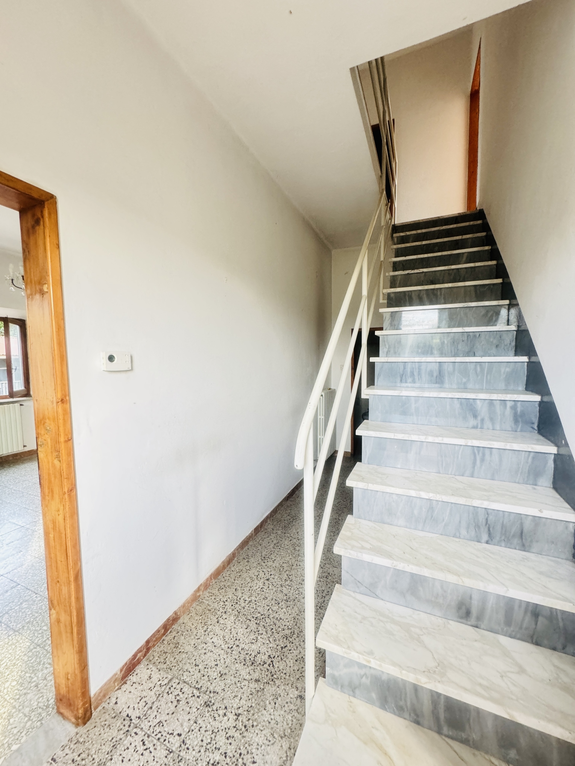 Immagine 17 di Porzione di casa in vendita  a Seravezza