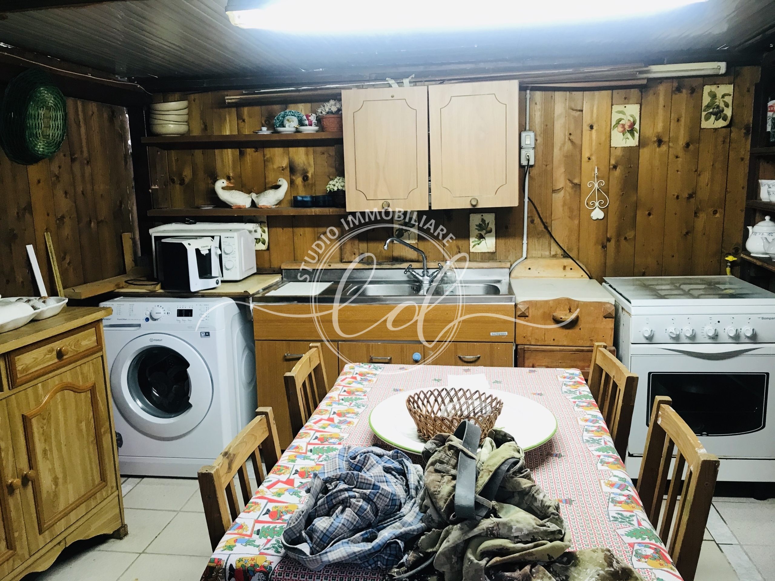 Immagine 23 di Porzione di casa in vendita  a Pietrasanta