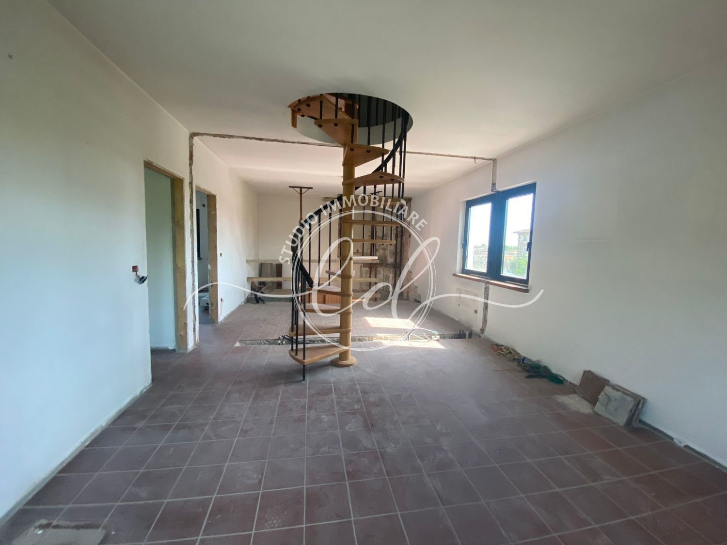 Immagine 17 di Porzione di casa in vendita  a Pietrasanta