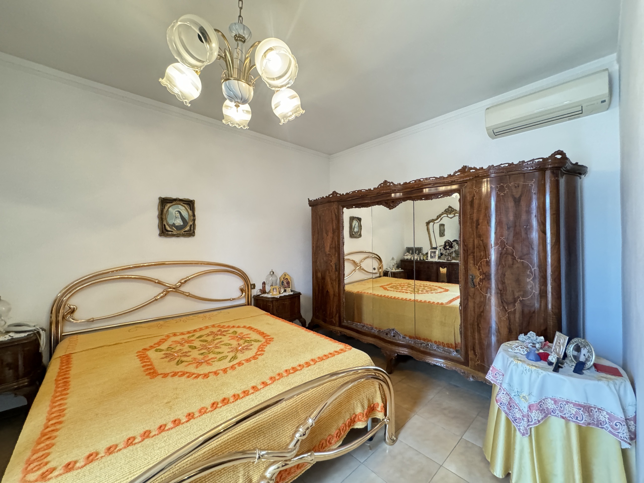 Immagine 38 di Casa indipendente in vendita  a Viareggio